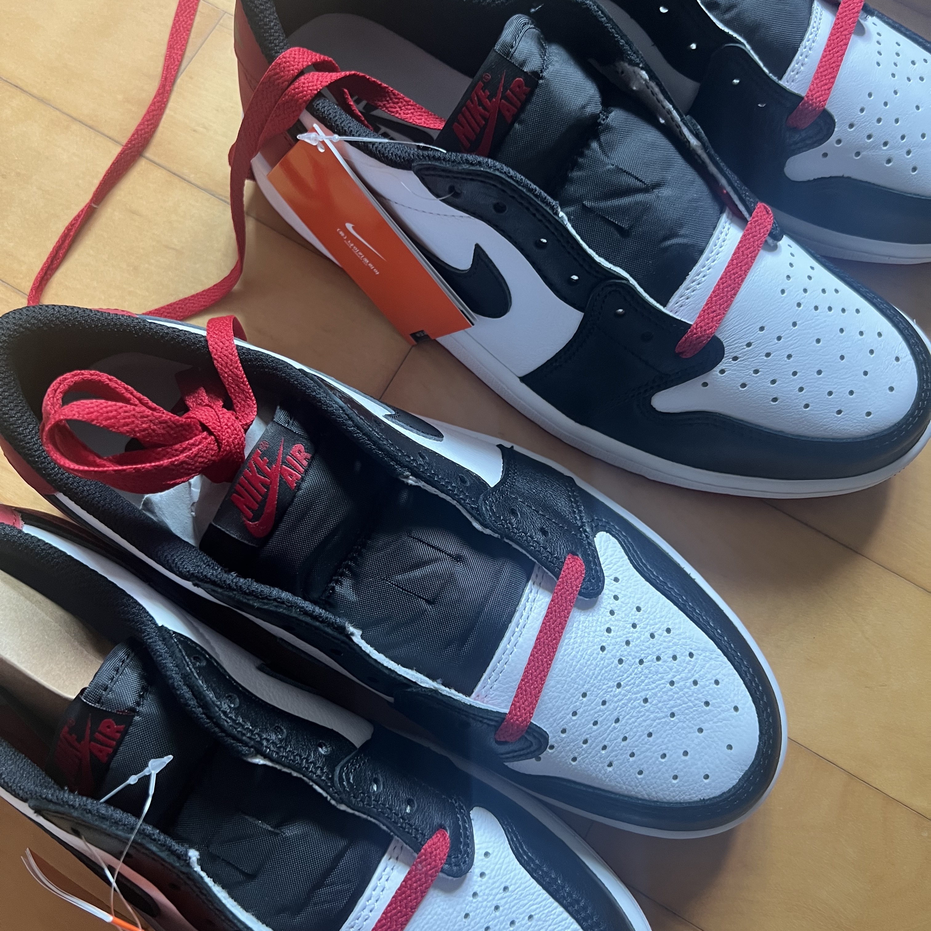 Jordan 1 Retro Low OG Black Toe 착용 스타일 - 1