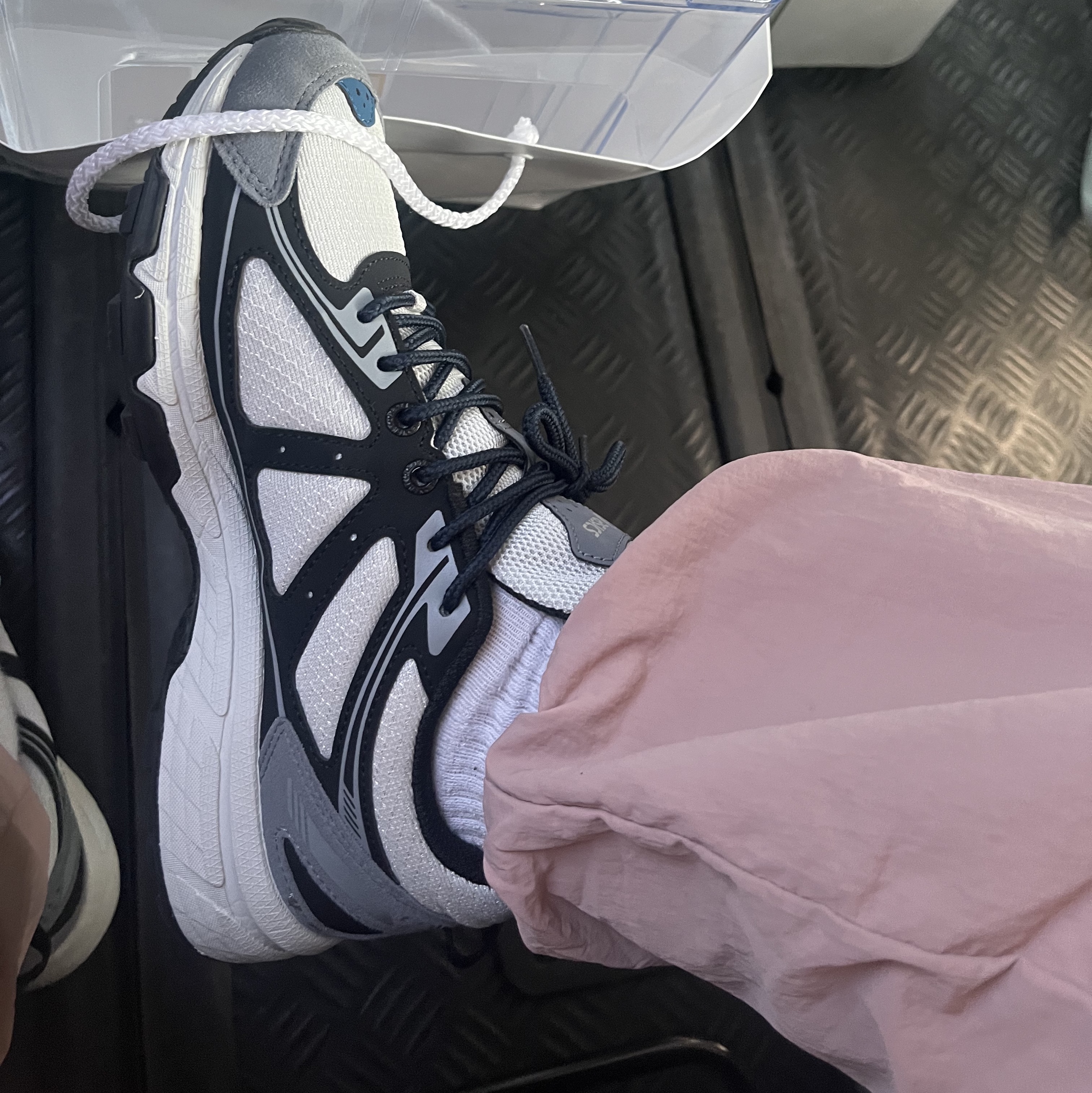 Asics Gel-Venture 6 SPS Glacier Grey 착용 스타일