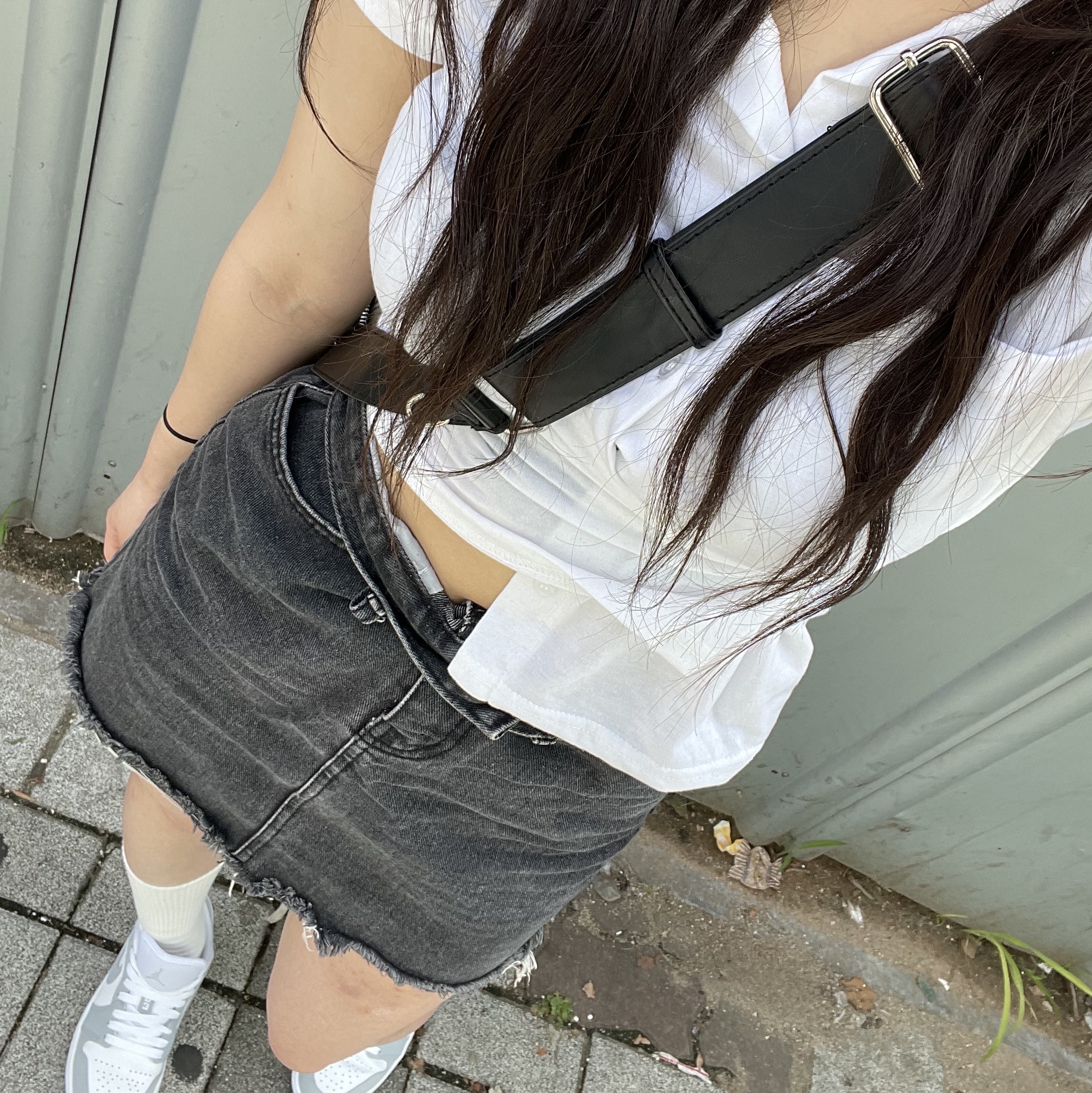 (W) Jordan 1 Low White Wolf Grey 착용 스타일 - 1