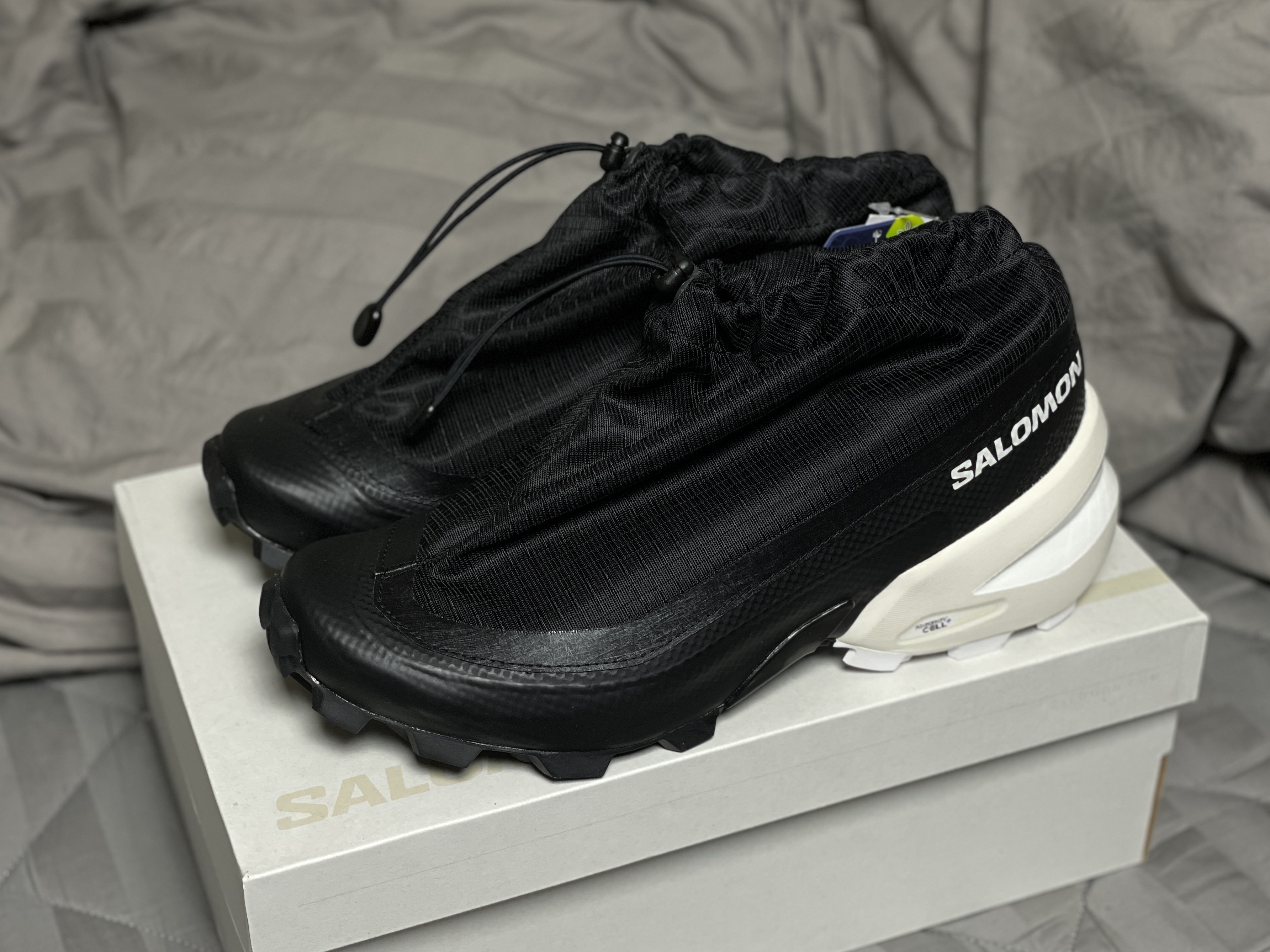 Salomon x MM6 Maison Margiela Cross Low Black 착용 스타일 - 1