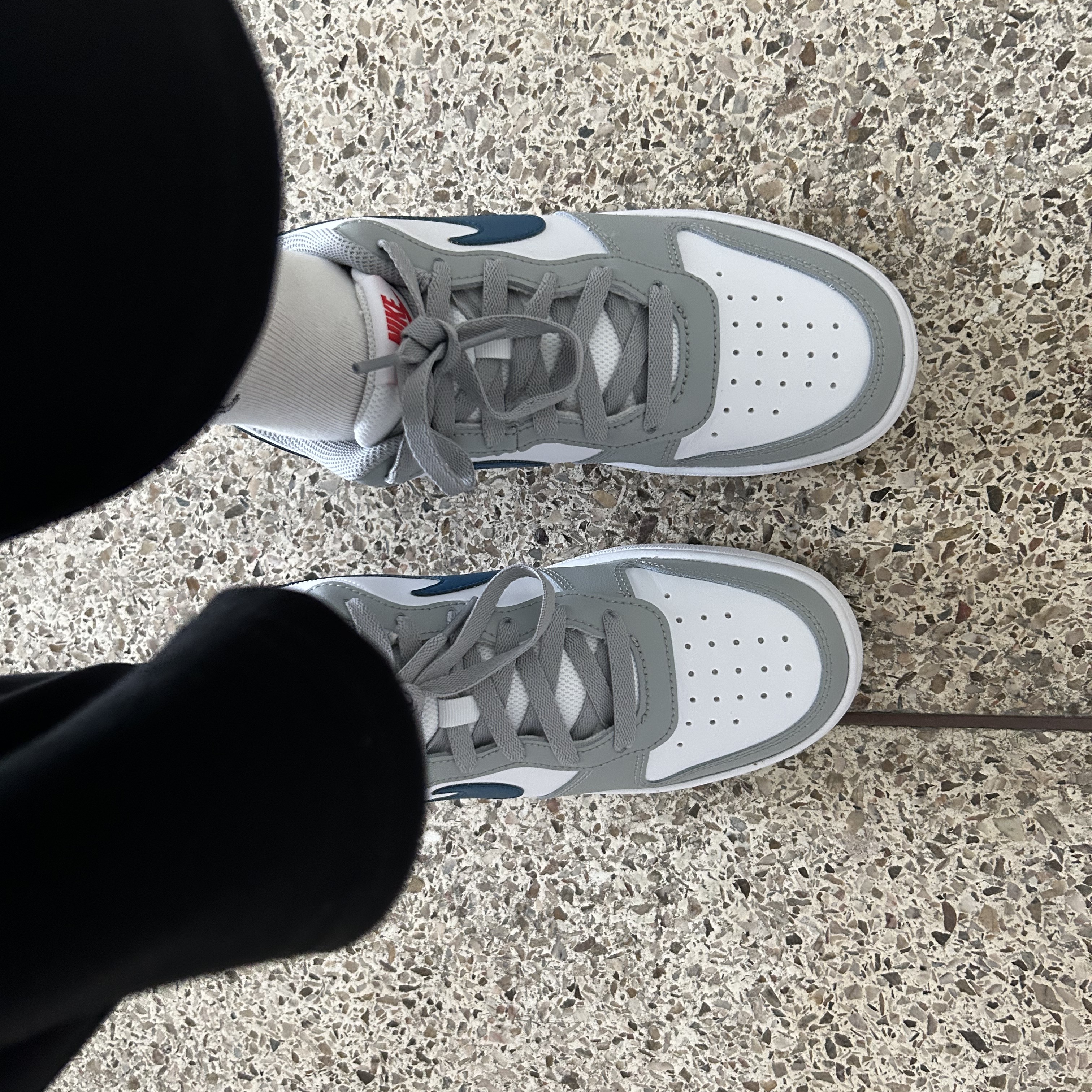 (GS) Nike Court Borough Low 2 Light Smoke Grey 착용 스타일