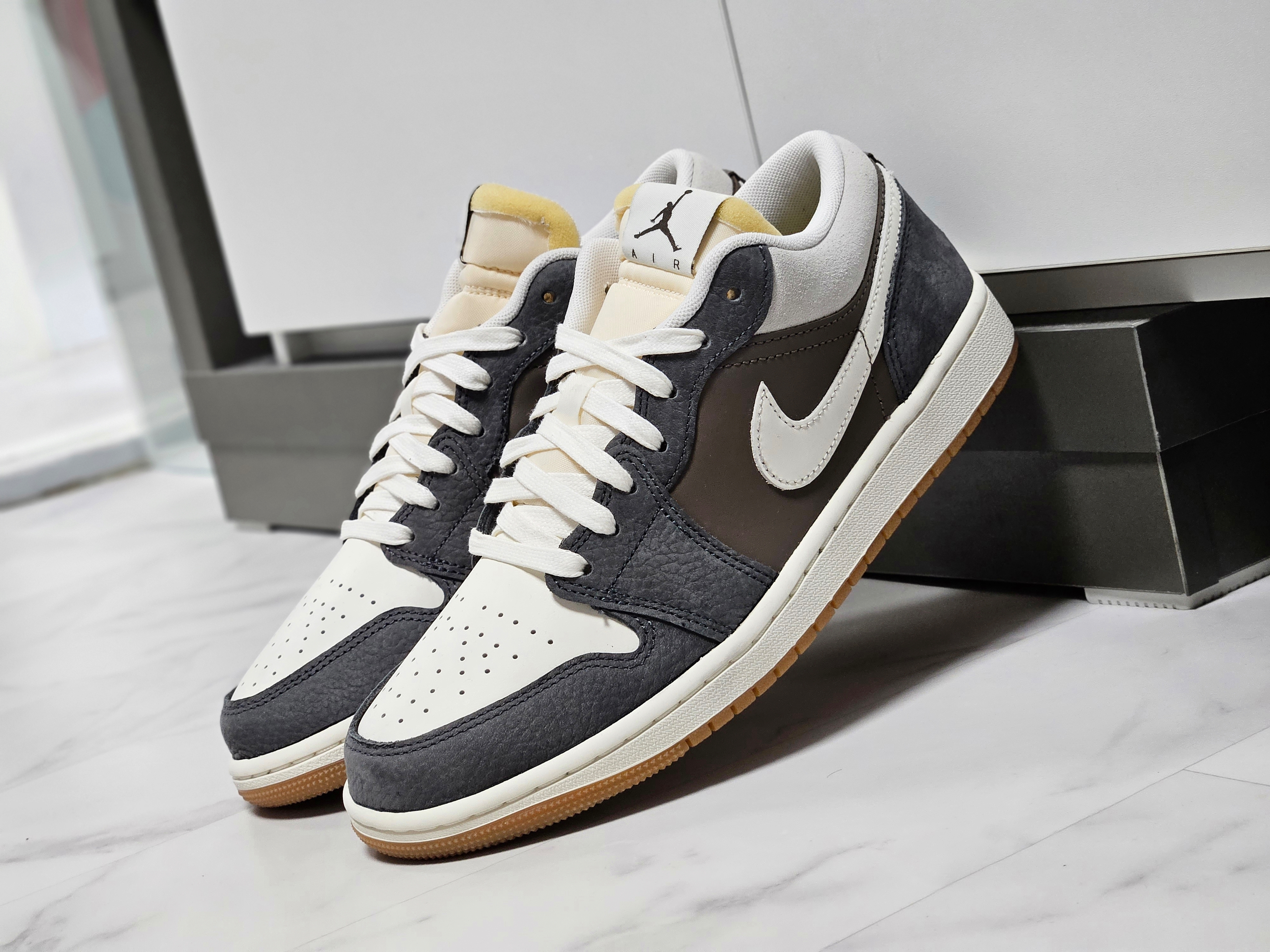 Jordan 1 Low Kkachi 착용 스타일 - 1