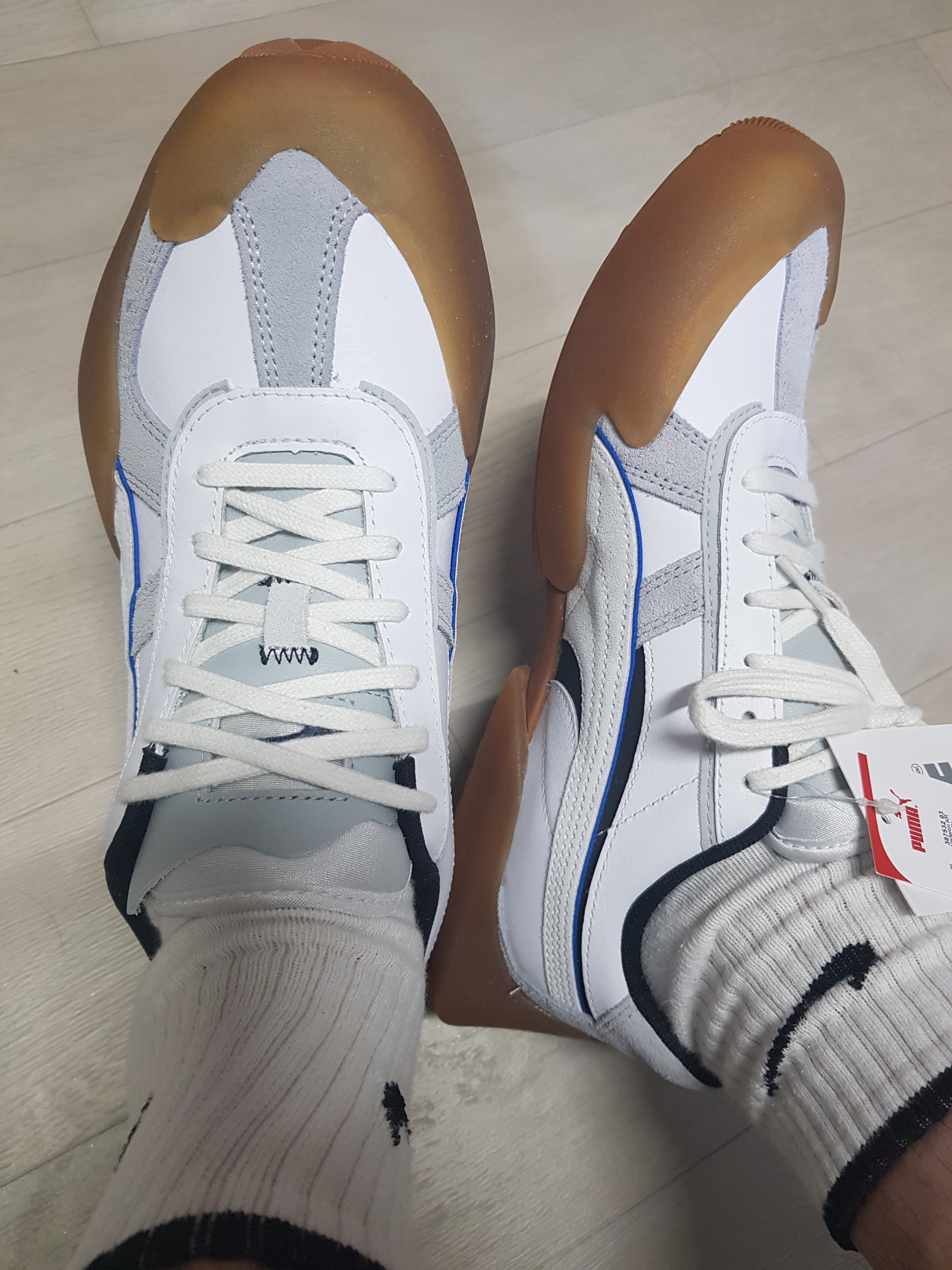 Puma Vaderon White 착용 스타일