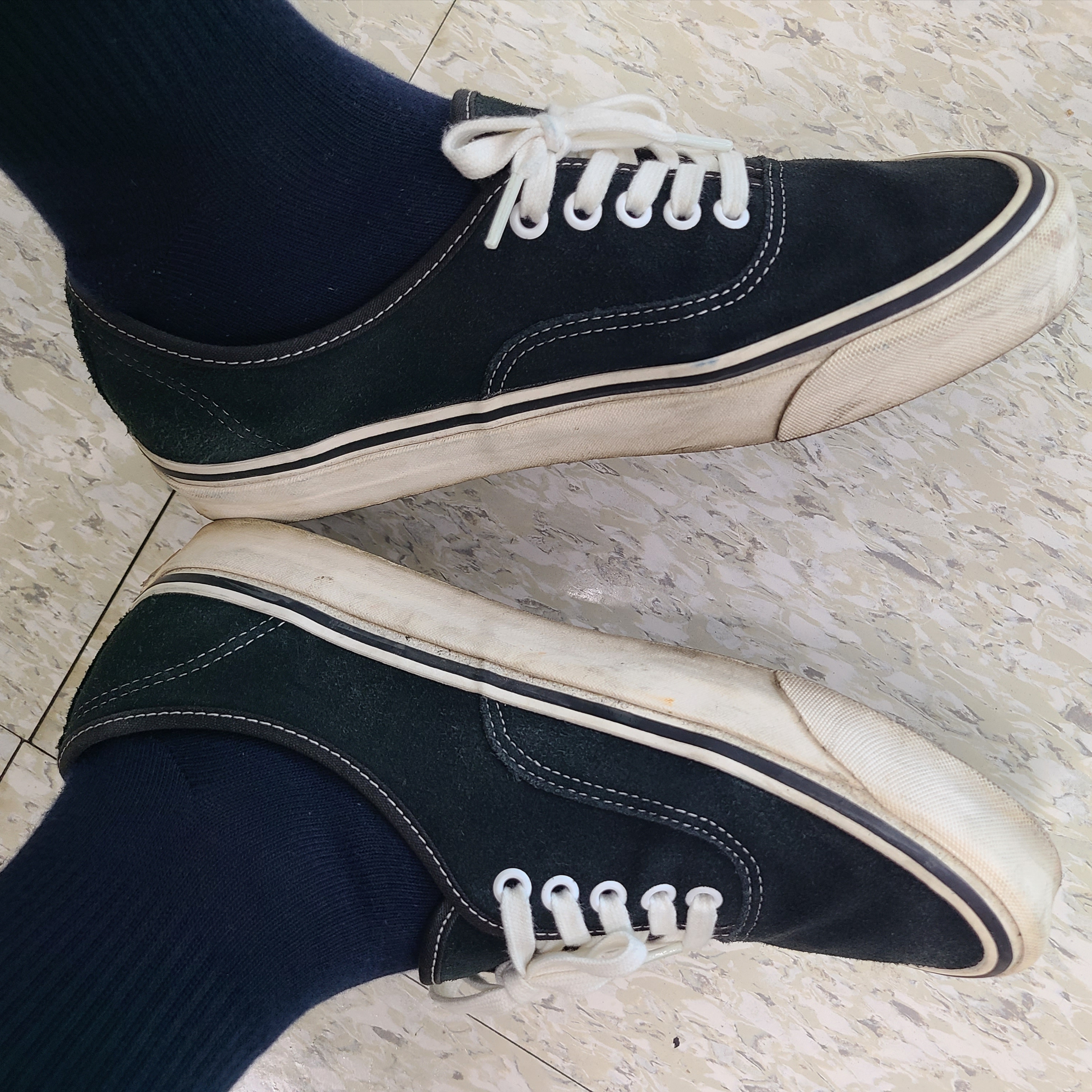 Vans Authentic 44 DX Anaheim Factory Black 착용 스타일 - 3