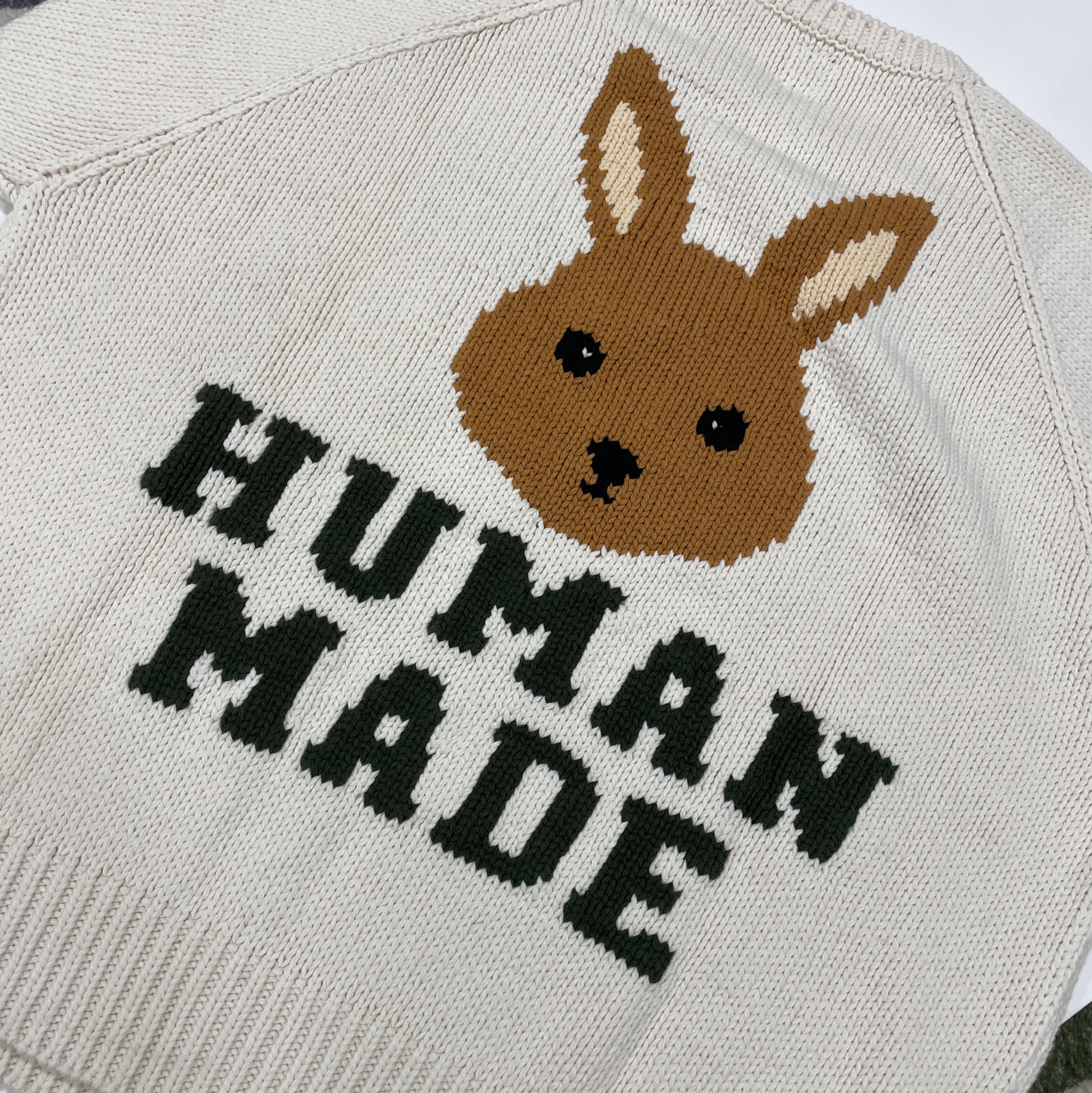 Human Made Rabbit Raglan Knit Sweater White 착용 스타일