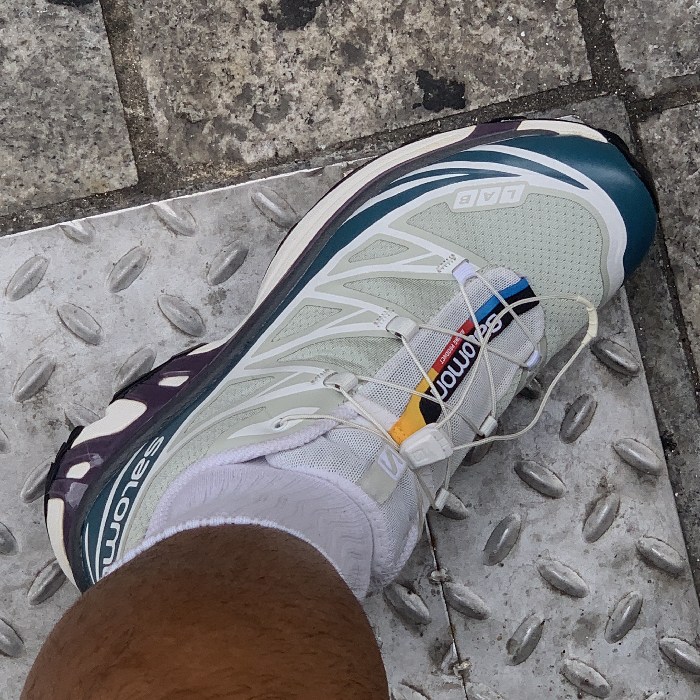 Salomon XT-6 ADV Mineral Gray 착용 스타일