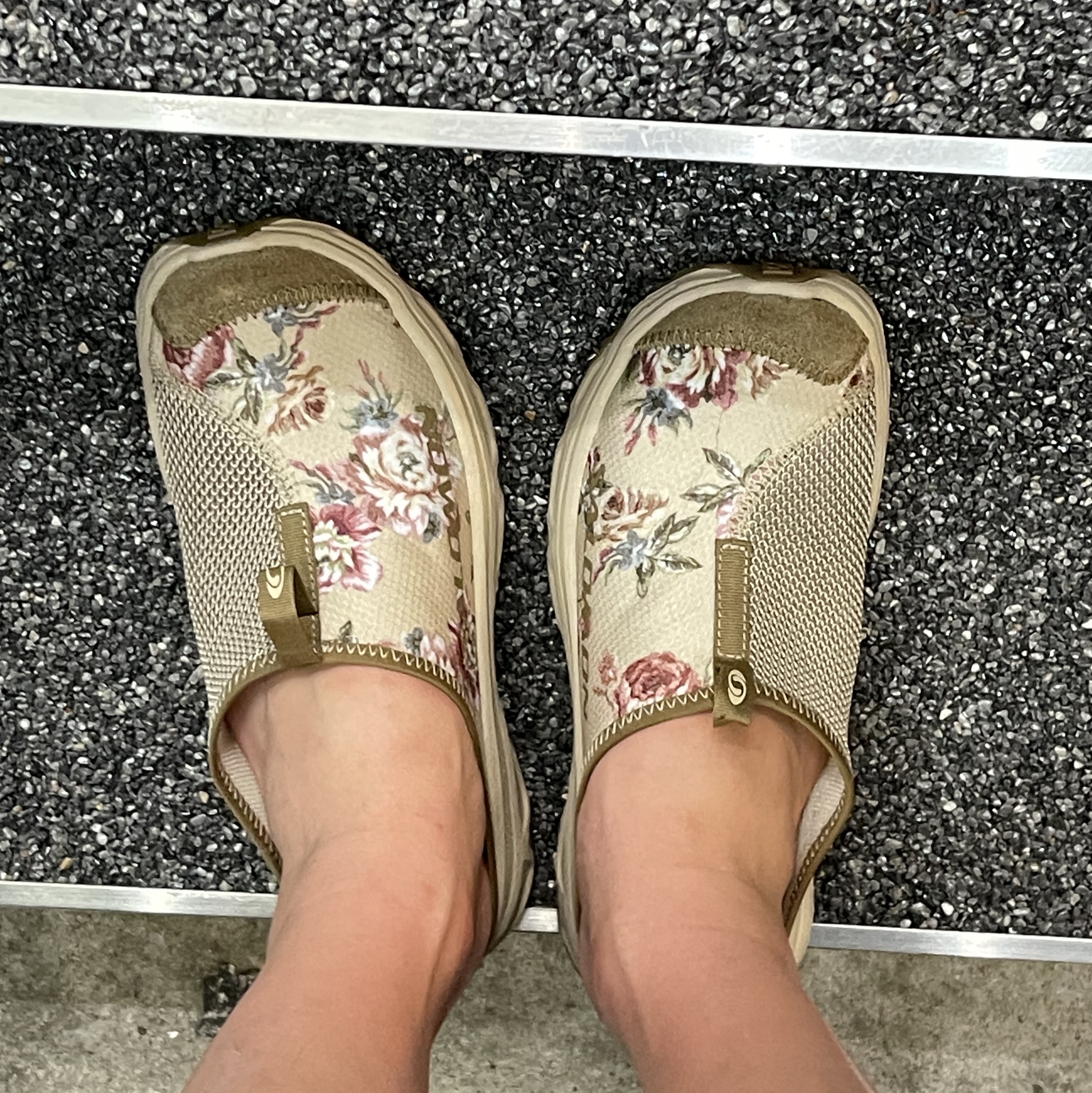 Salomon x Beams RX Slide 3.0 Safari 착용 스타일