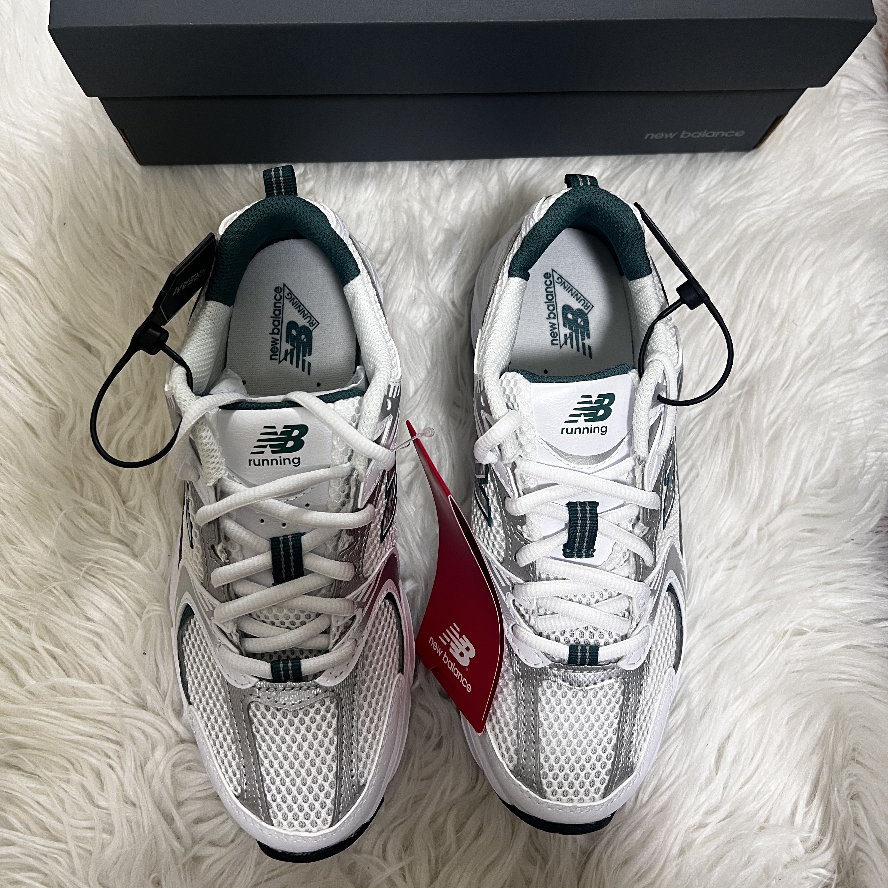 New Balance 530 White Mint 착용 스타일 - 2
