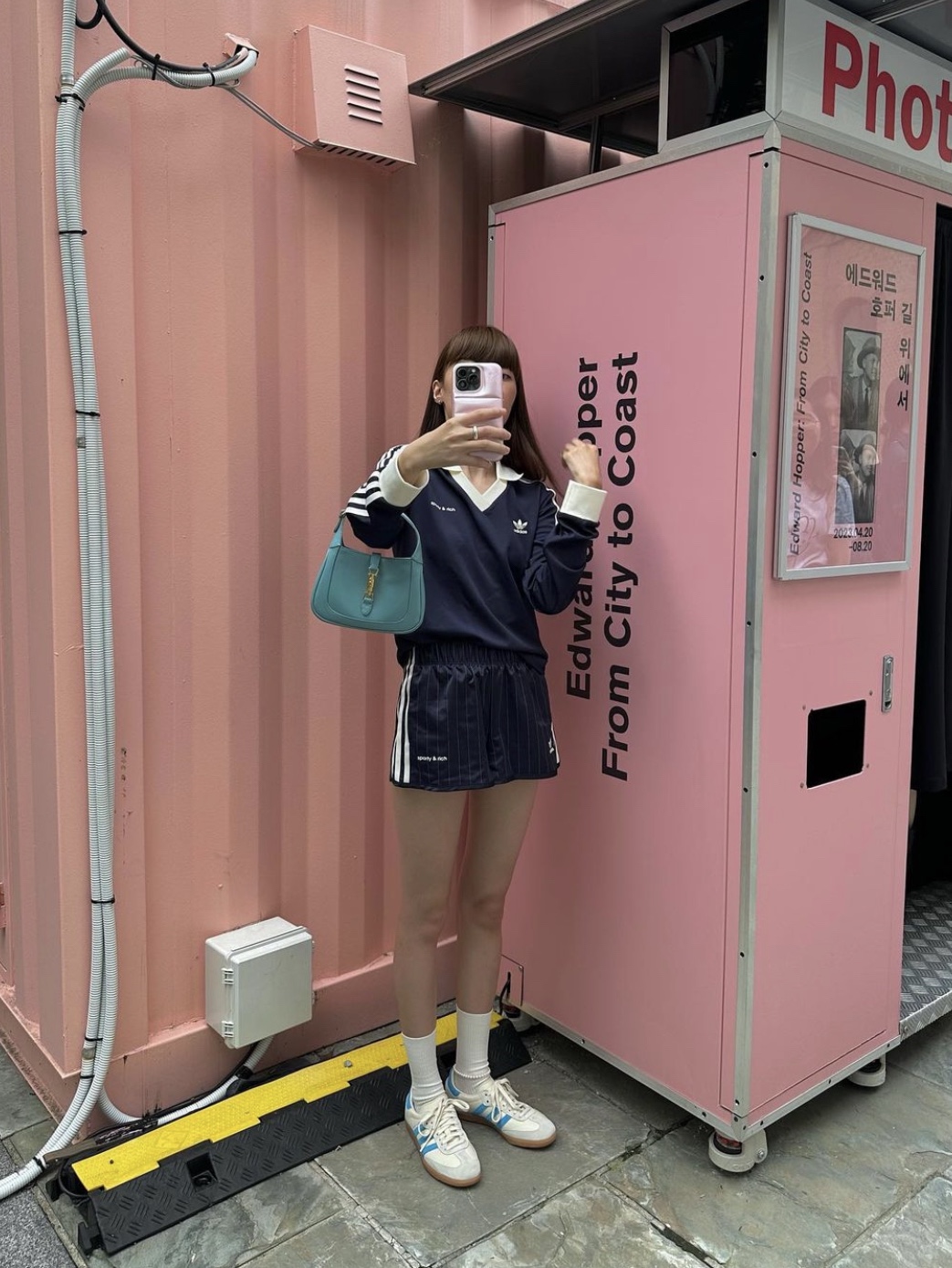 (W) Adidas x Sporty & Rich Long Sleeve Football Jersey Legend Ink - US Sizing, (W) Adidas x Sporty & Rich Shorts Legend Ink - KR Sizing 착용 스타일