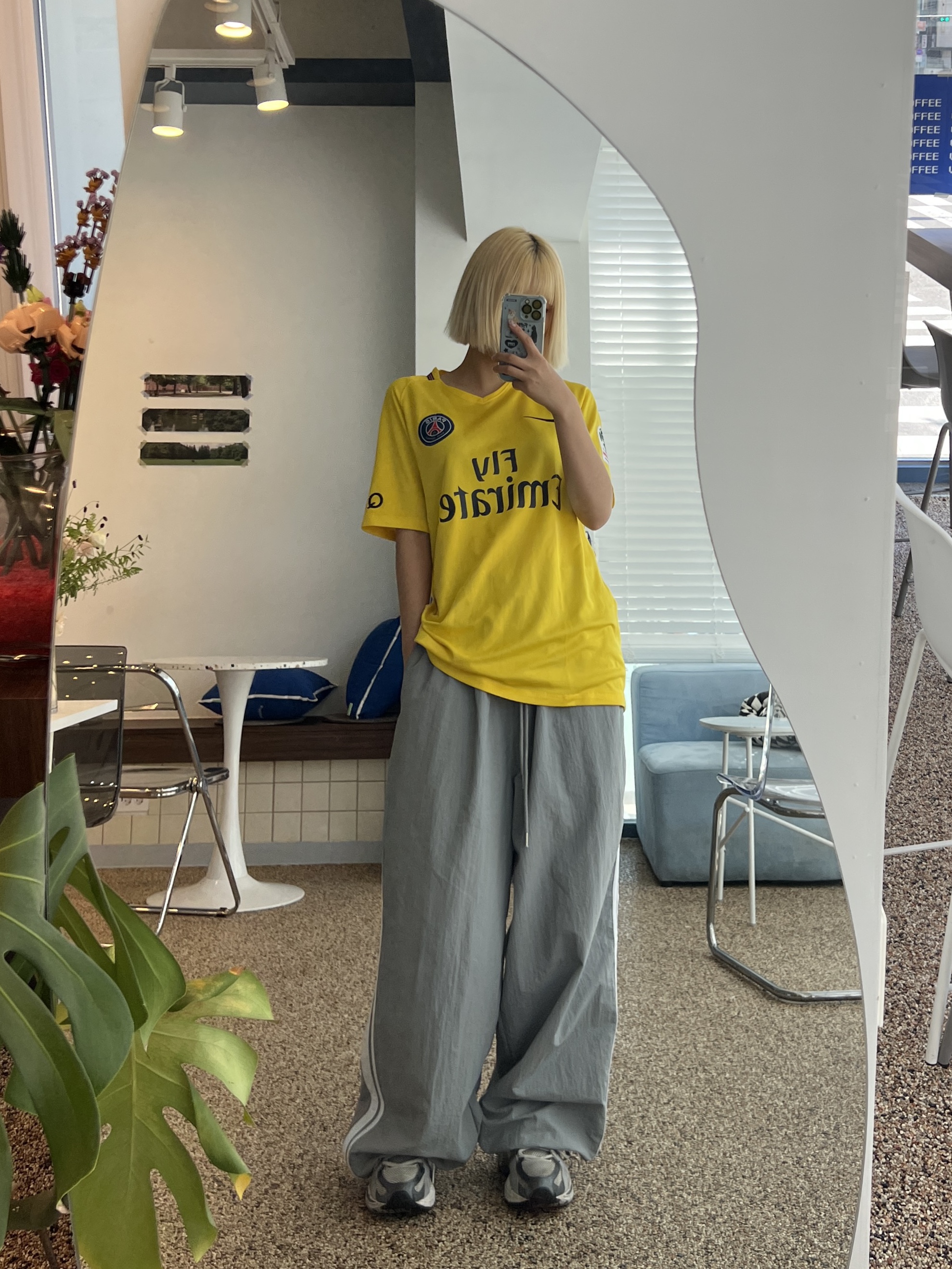 Reebok x Vetements Spike Runner 200 Grey Silver, Reebok x Vetements Spike Runner 200 Silver Lime 착용 스타일 - 1