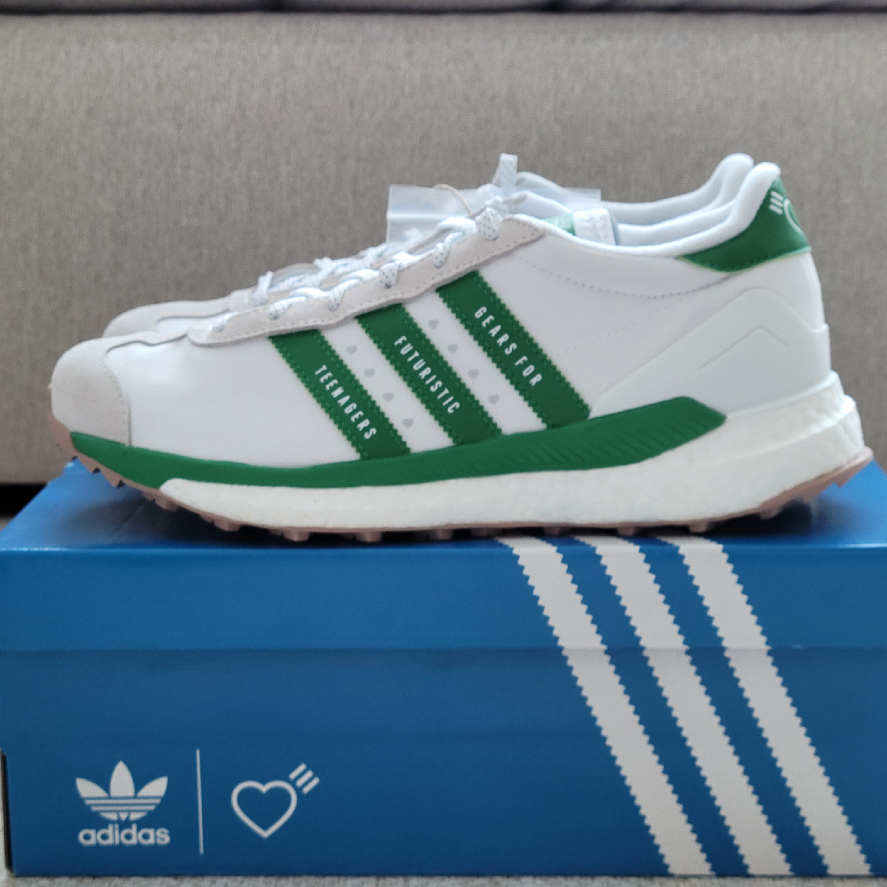 Adidas x Human Made Country Free Hiker White Green 착용 스타일 - 2