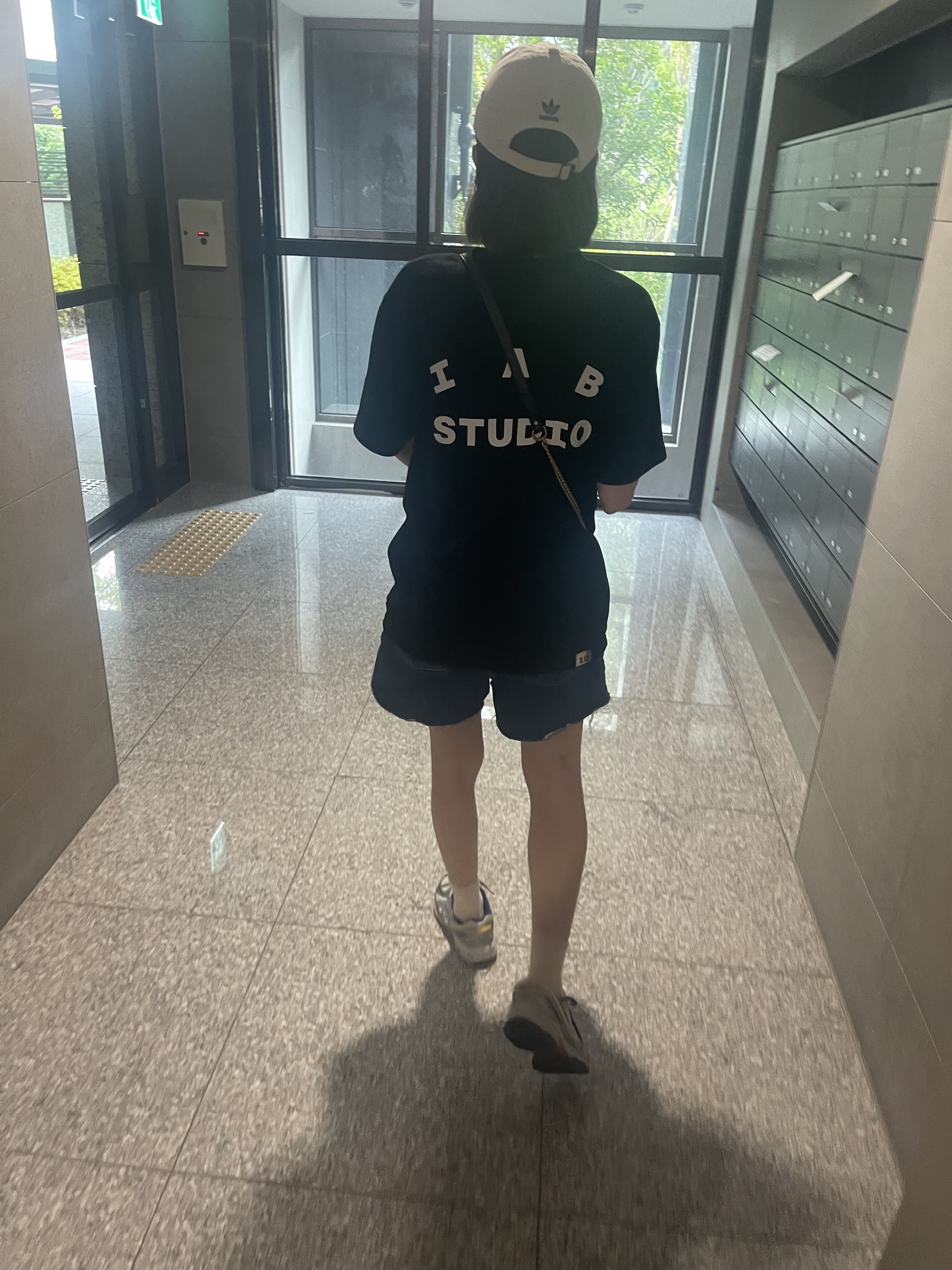 IAB Studio 10th Anniversary T-Shirt Black, Asics x IAB Studio Gel-Venture 6 착용 스타일