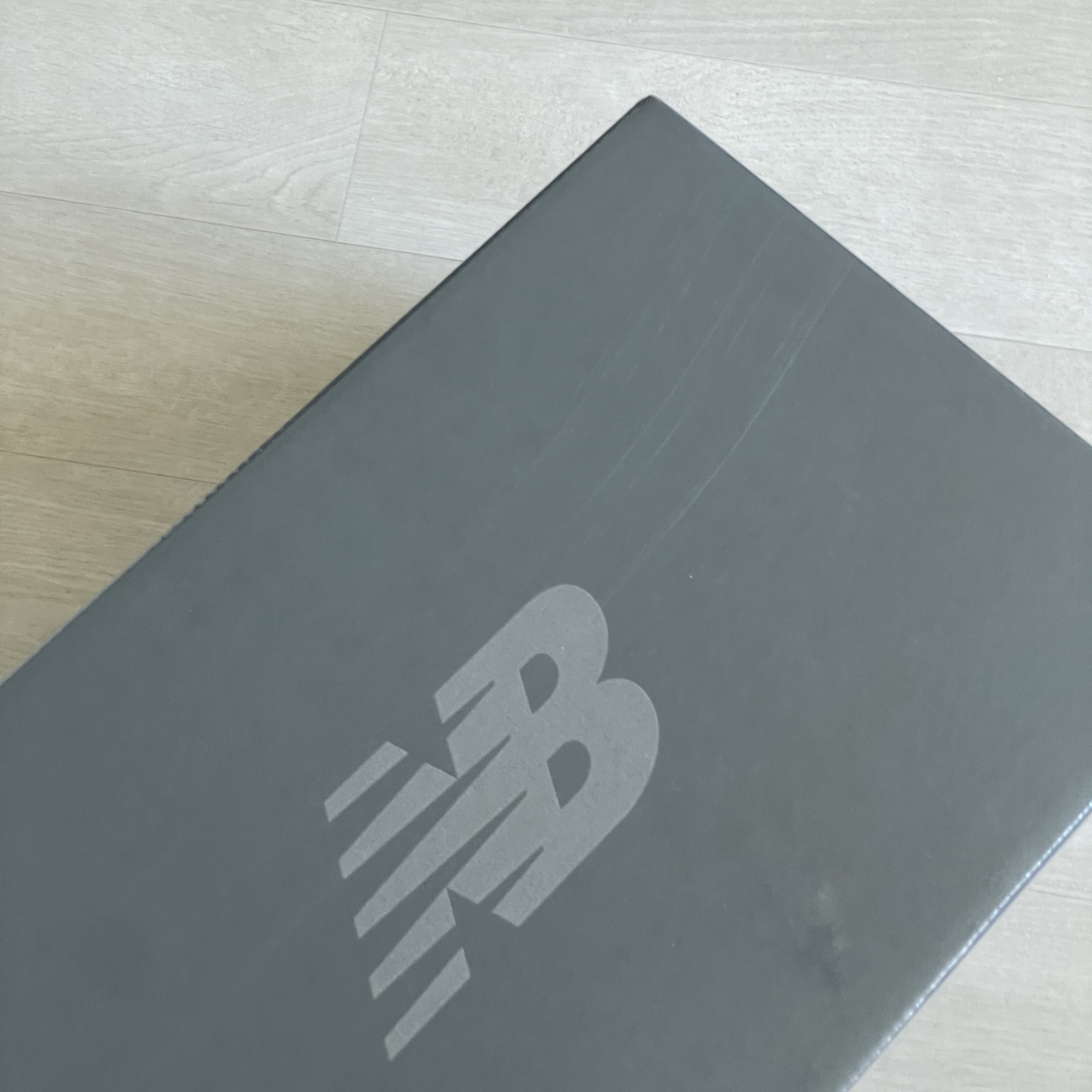 New Balance 530 Steel Grey 착용 스타일 - 3