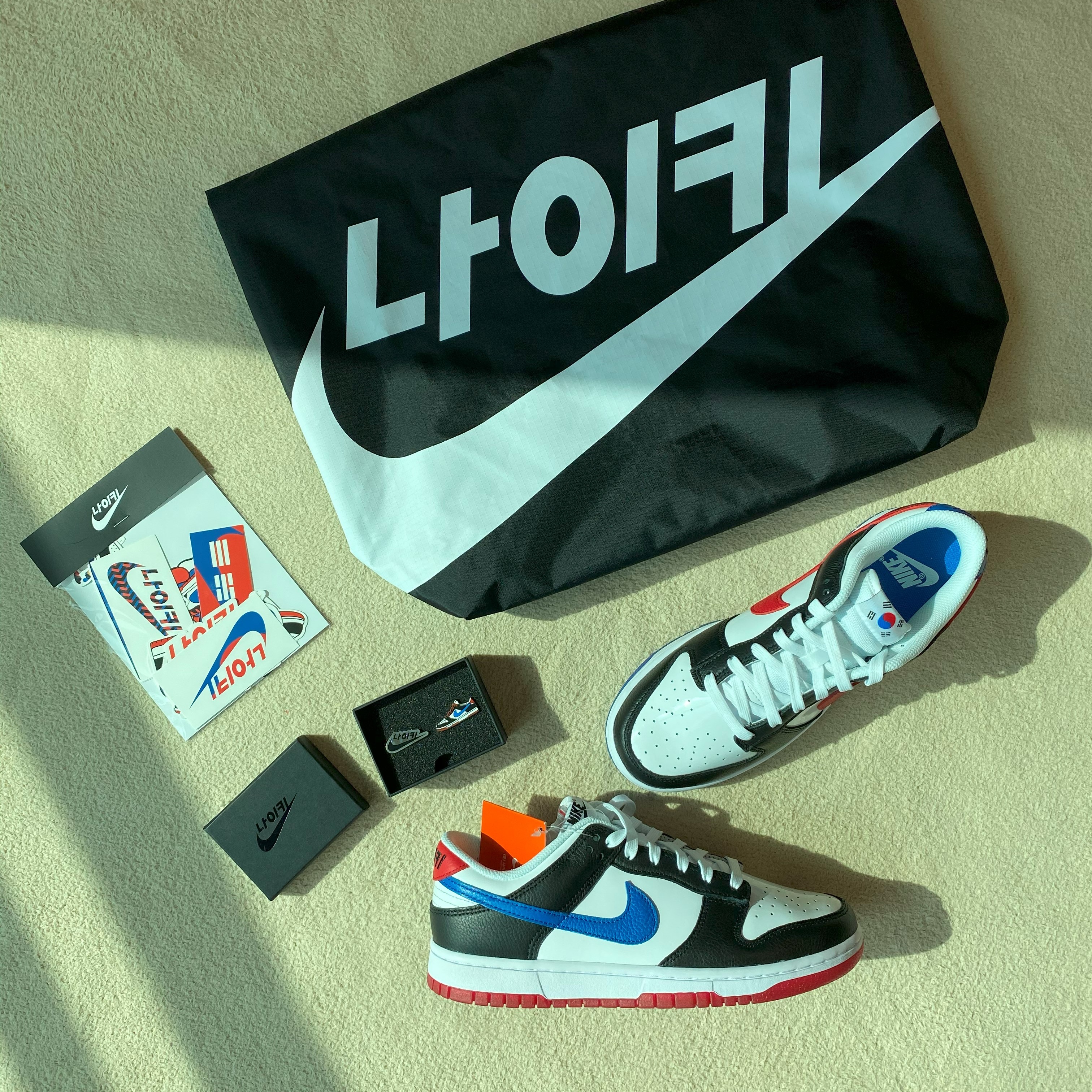 Nike Dunk Low SE Seoul (With Special Gift) 착용 스타일