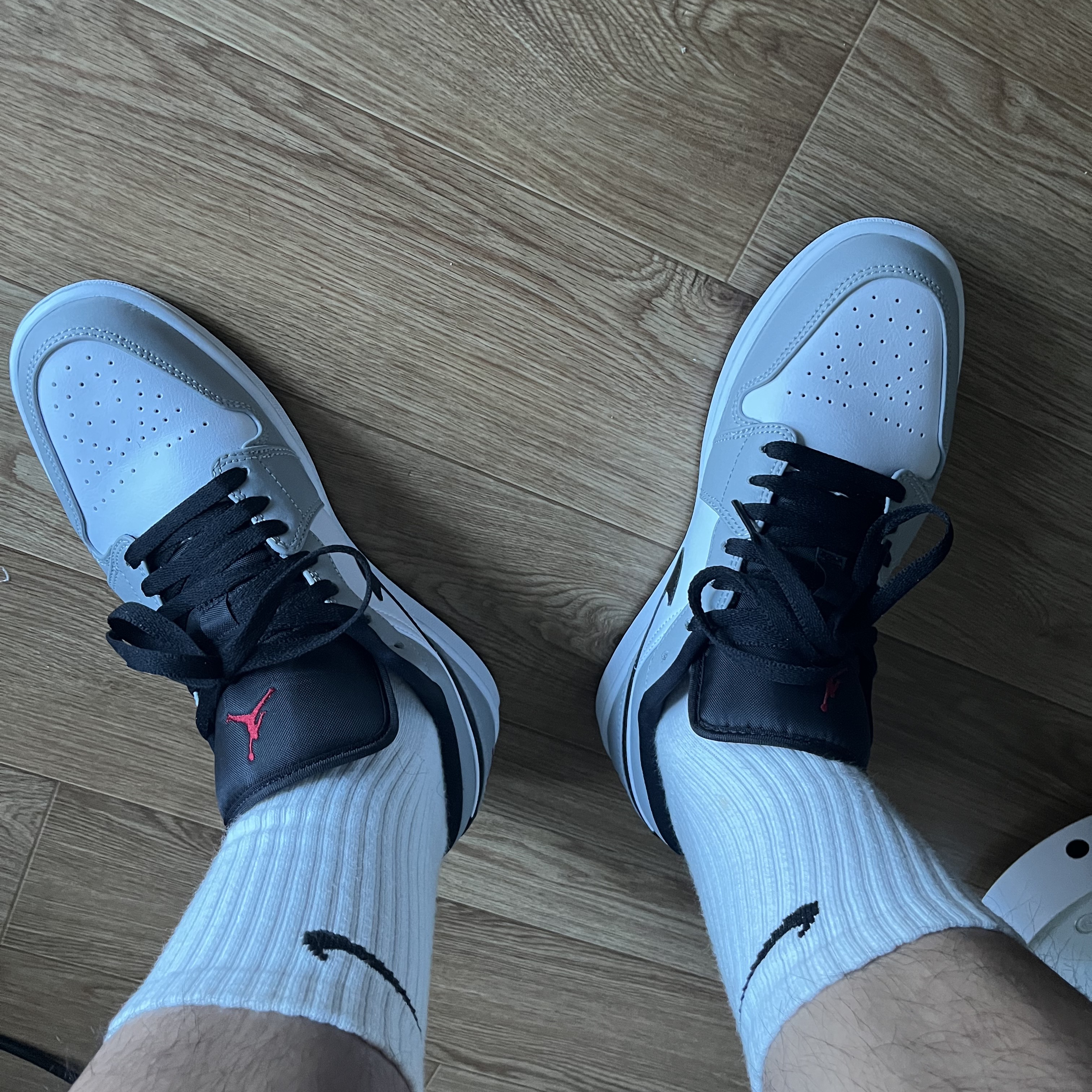Jordan 1 Low Light Smoke Grey 착용 스타일