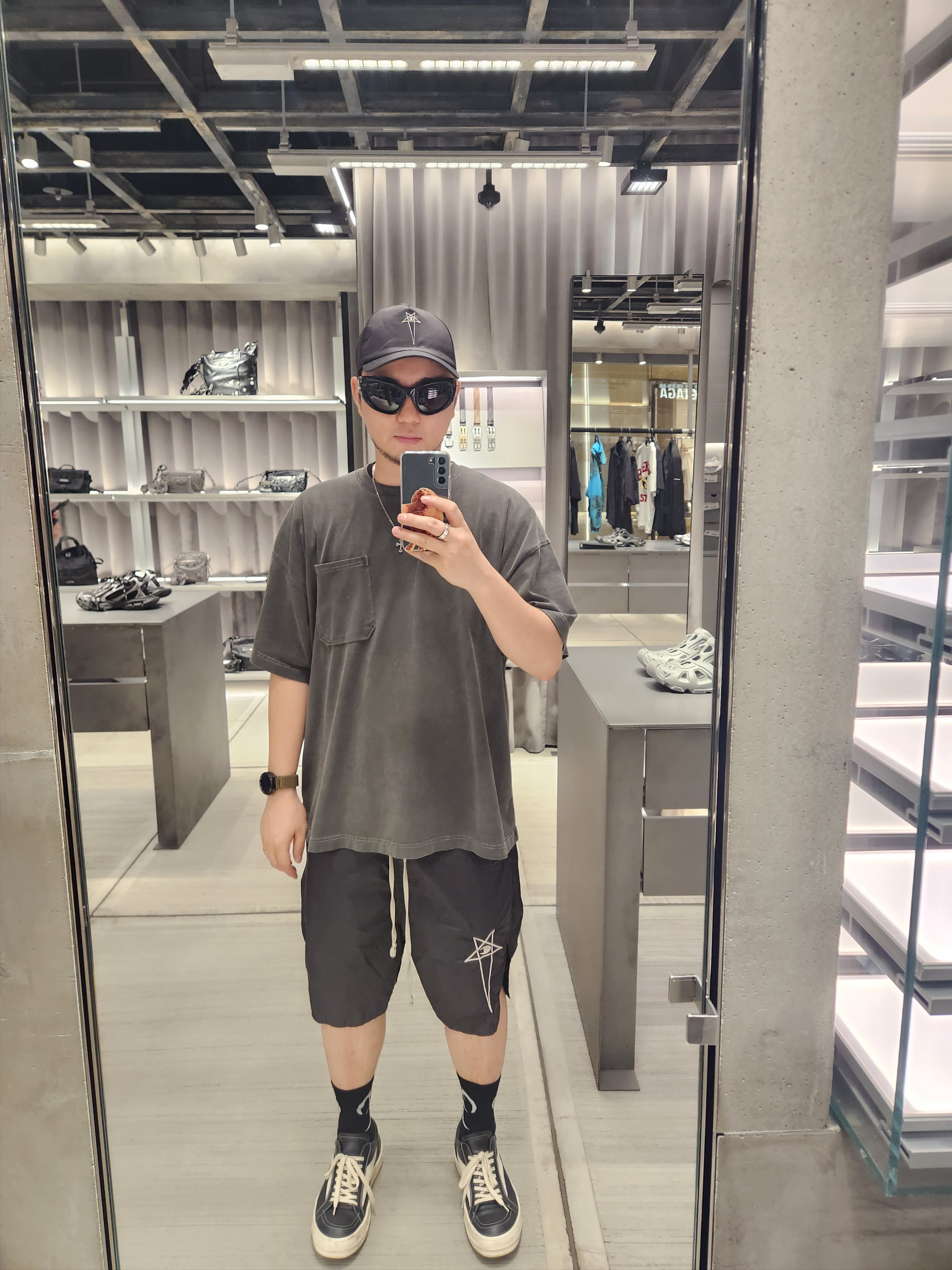 Rick Owens Vintage Sneakers Black 착용 스타일
