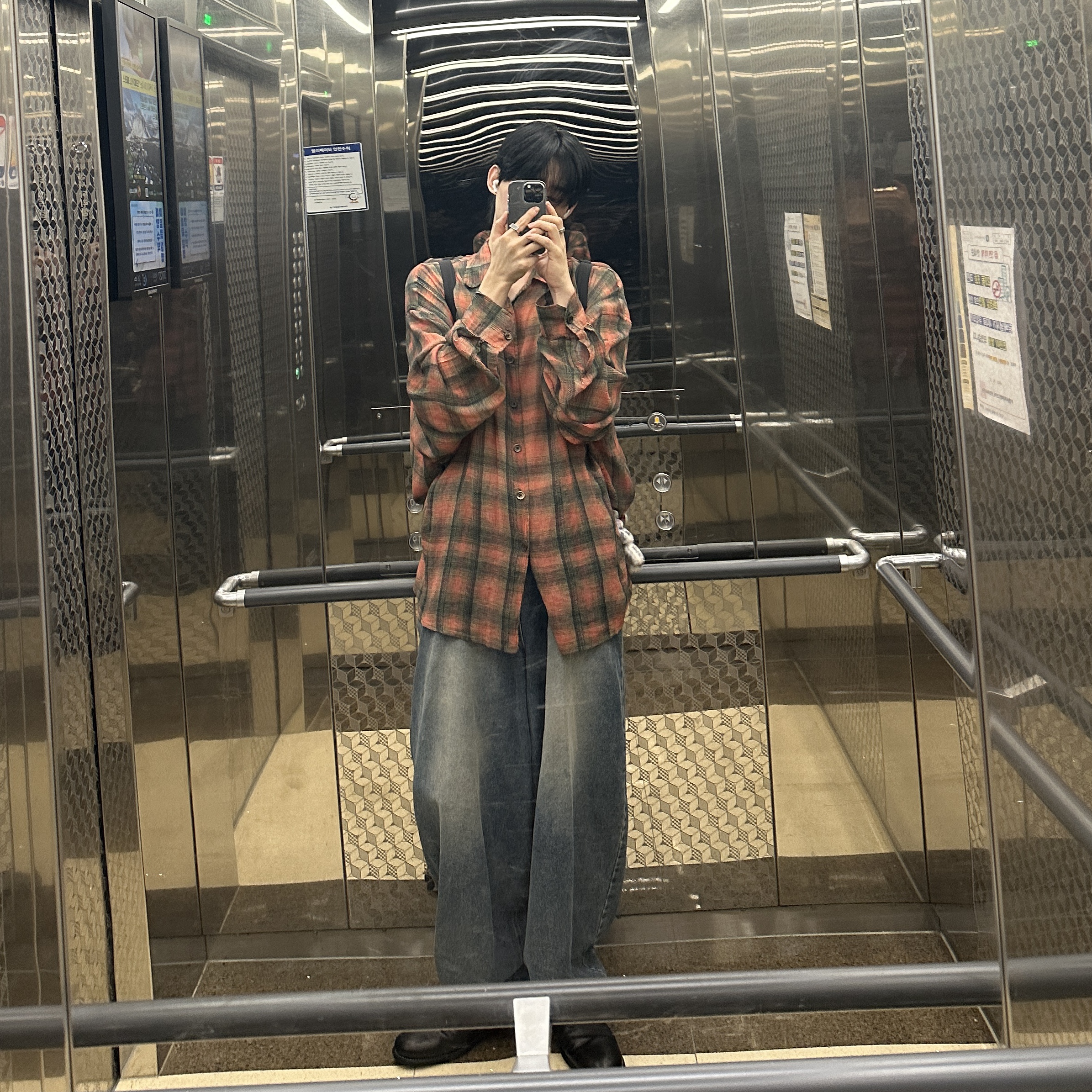 Our Legacy Borrowed Shirt Big Lumbercheck Print, Guidi 992 Horse Full Grain Leather Derby Black 착용 스타일
