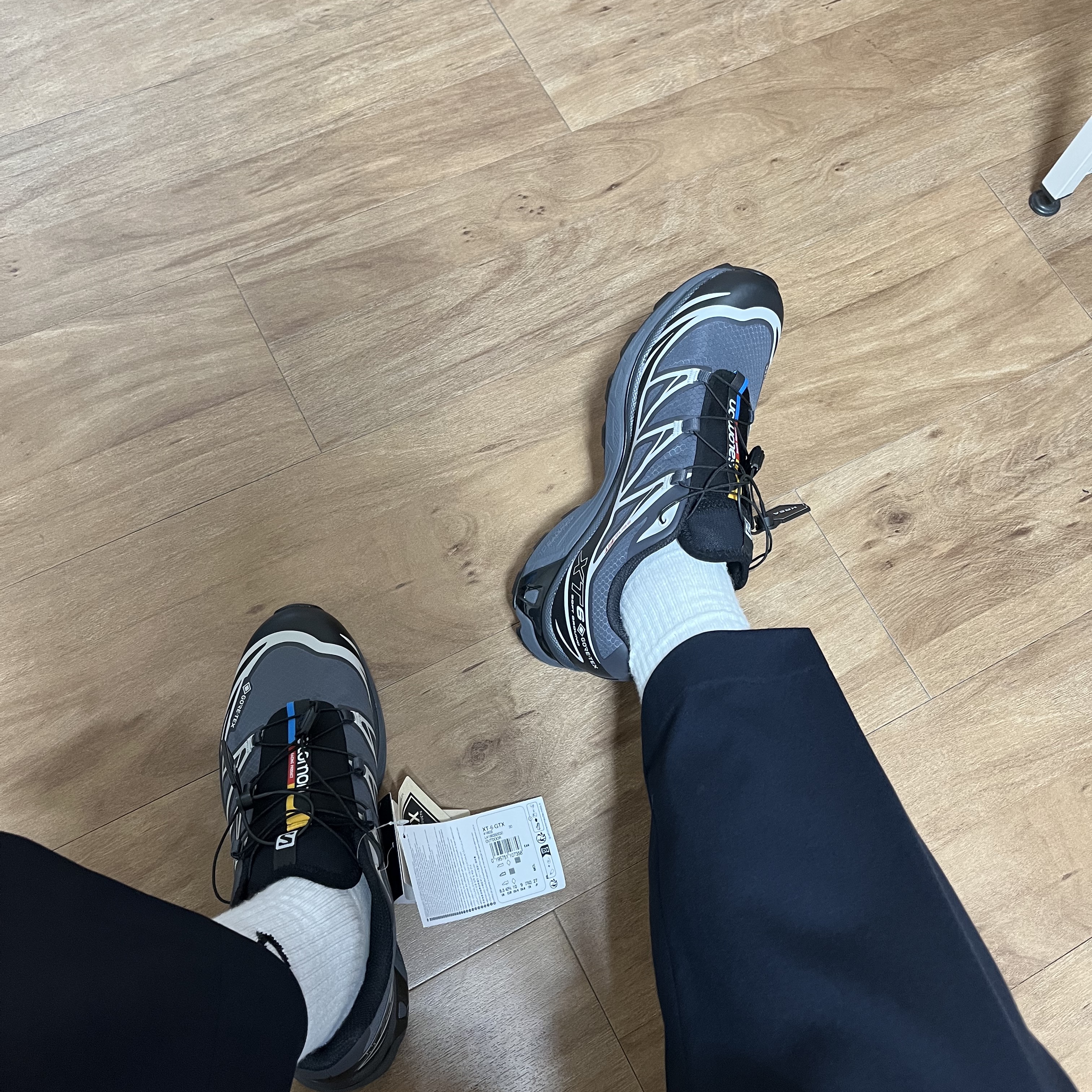 Salomon XT-6 Gore-Tex Black Ebony 착용 스타일