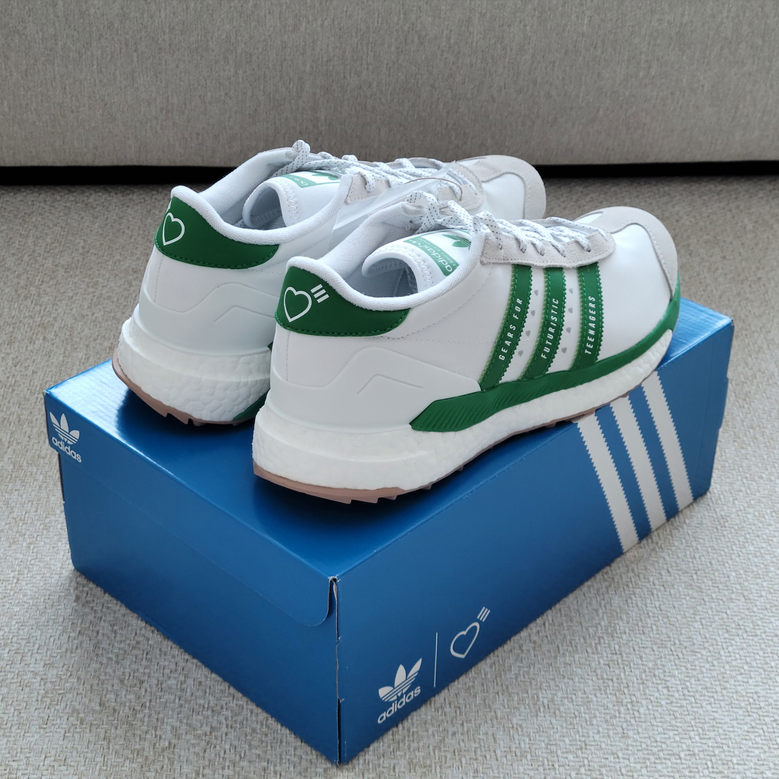 Adidas x Human Made Country Free Hiker White Green 착용 스타일 - 3