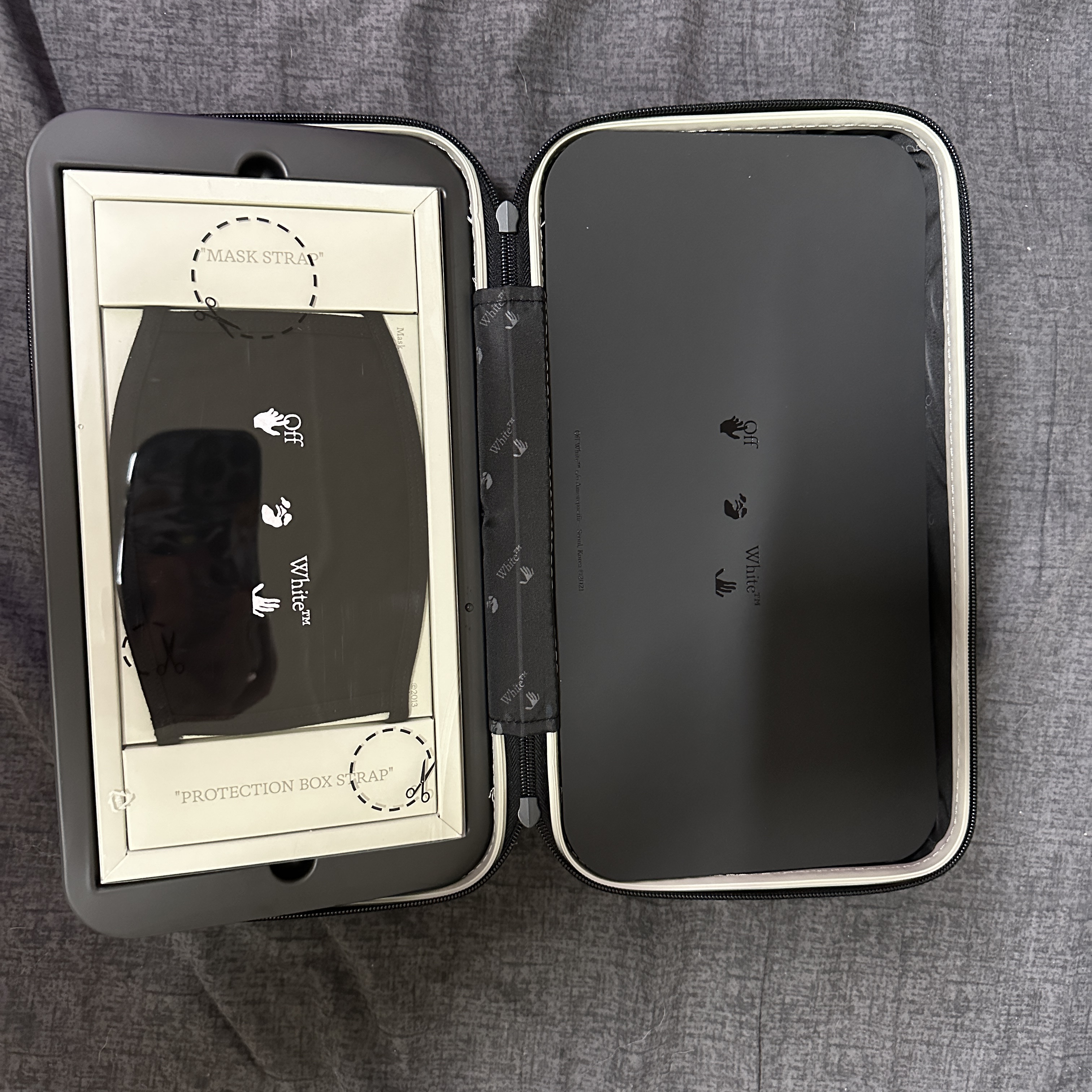 Off-White x Amore Pacific Protection Box (Without Cosmetics) 착용 스타일