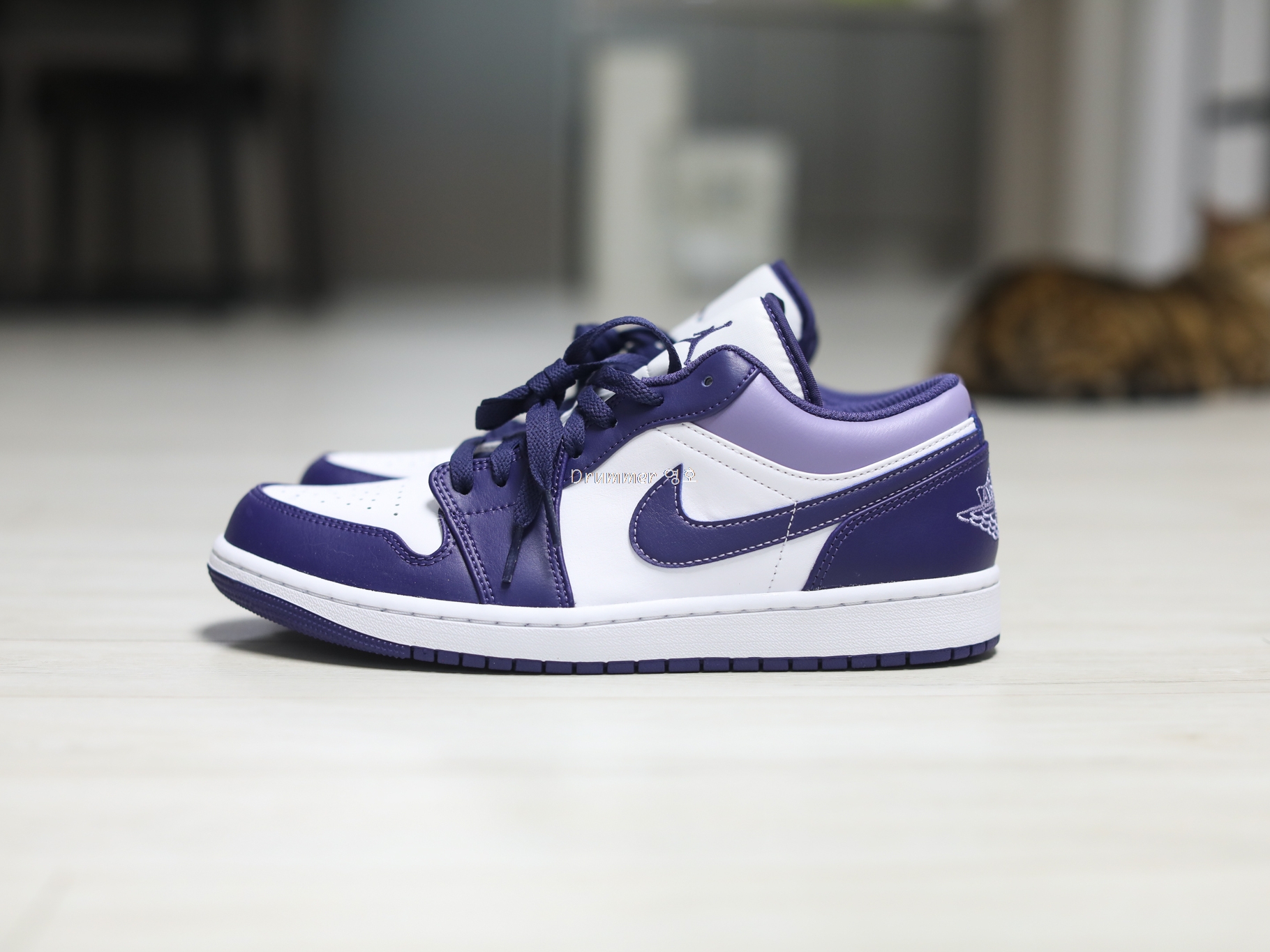 Jordan 1 Low Sky J Purple White 착용 스타일