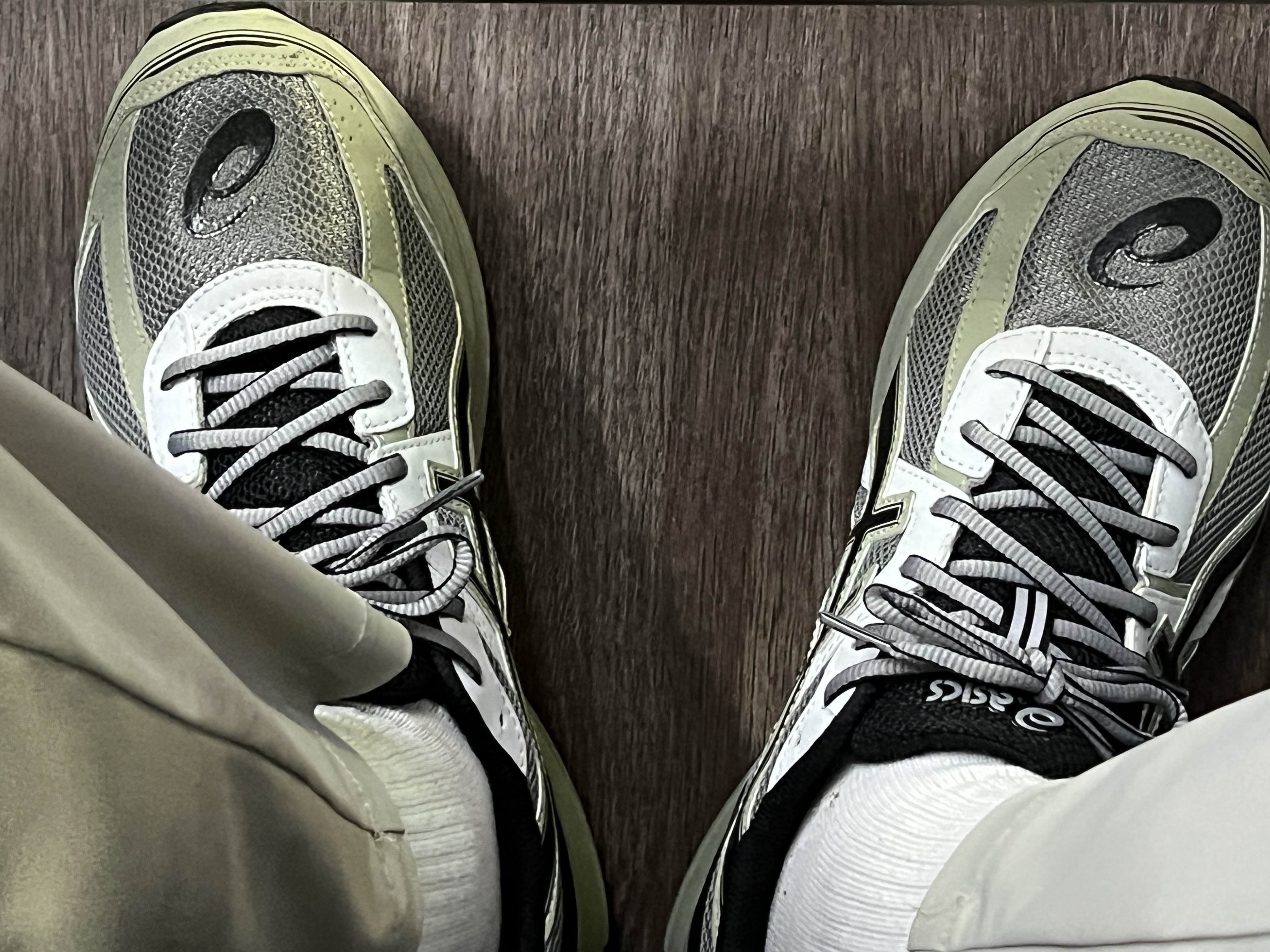 Asics Jog 100 S Sheet Rock - 2E Wide 착용 스타일