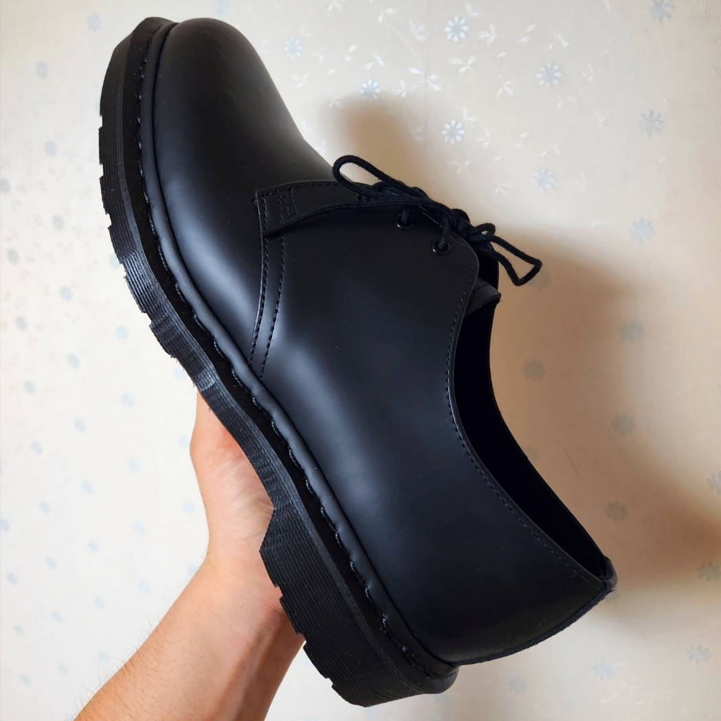 Dr. Martens 1461 Mono Black 착용 스타일 - 2