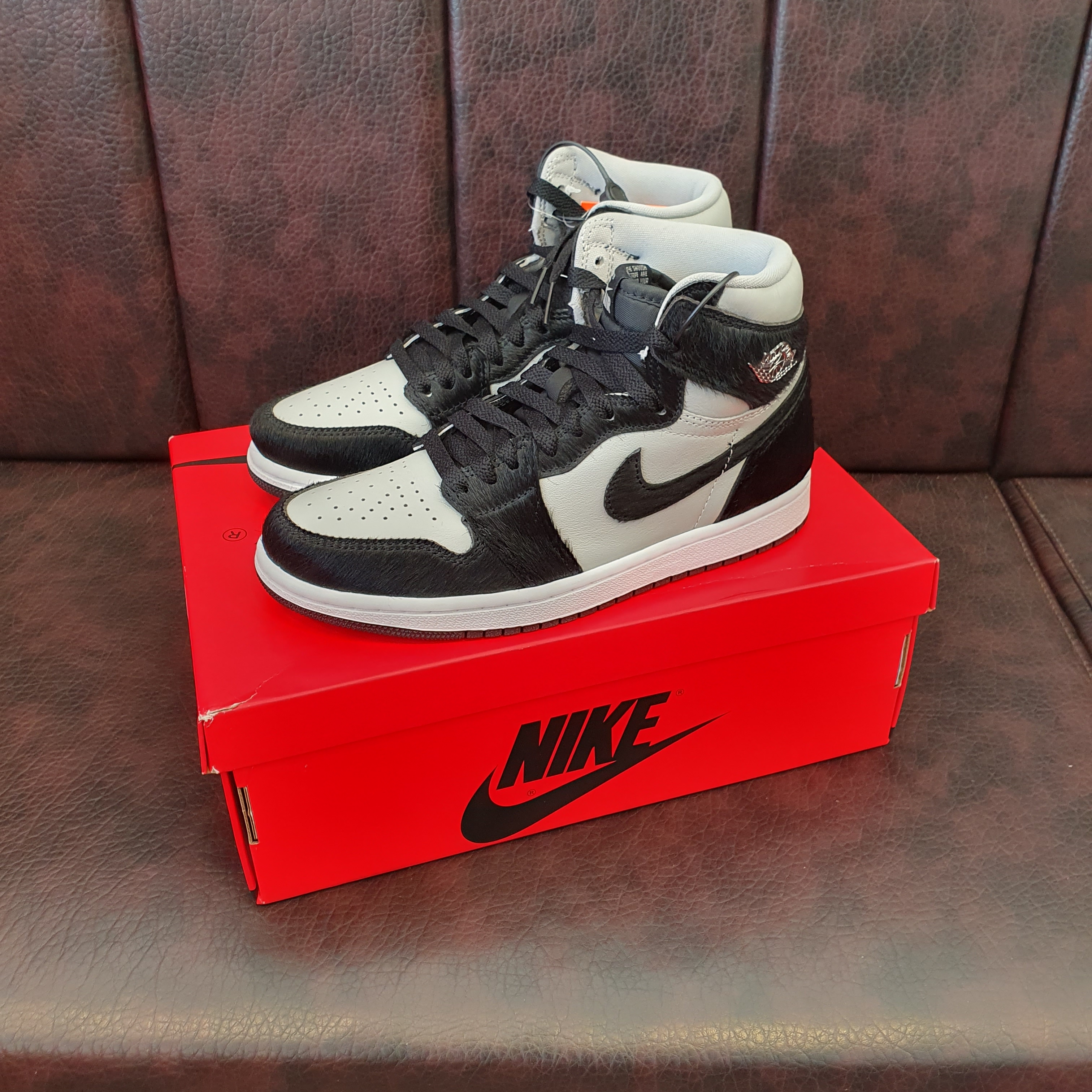 (W) Jordan 1 Retro High OG Medium Grey 착용 스타일