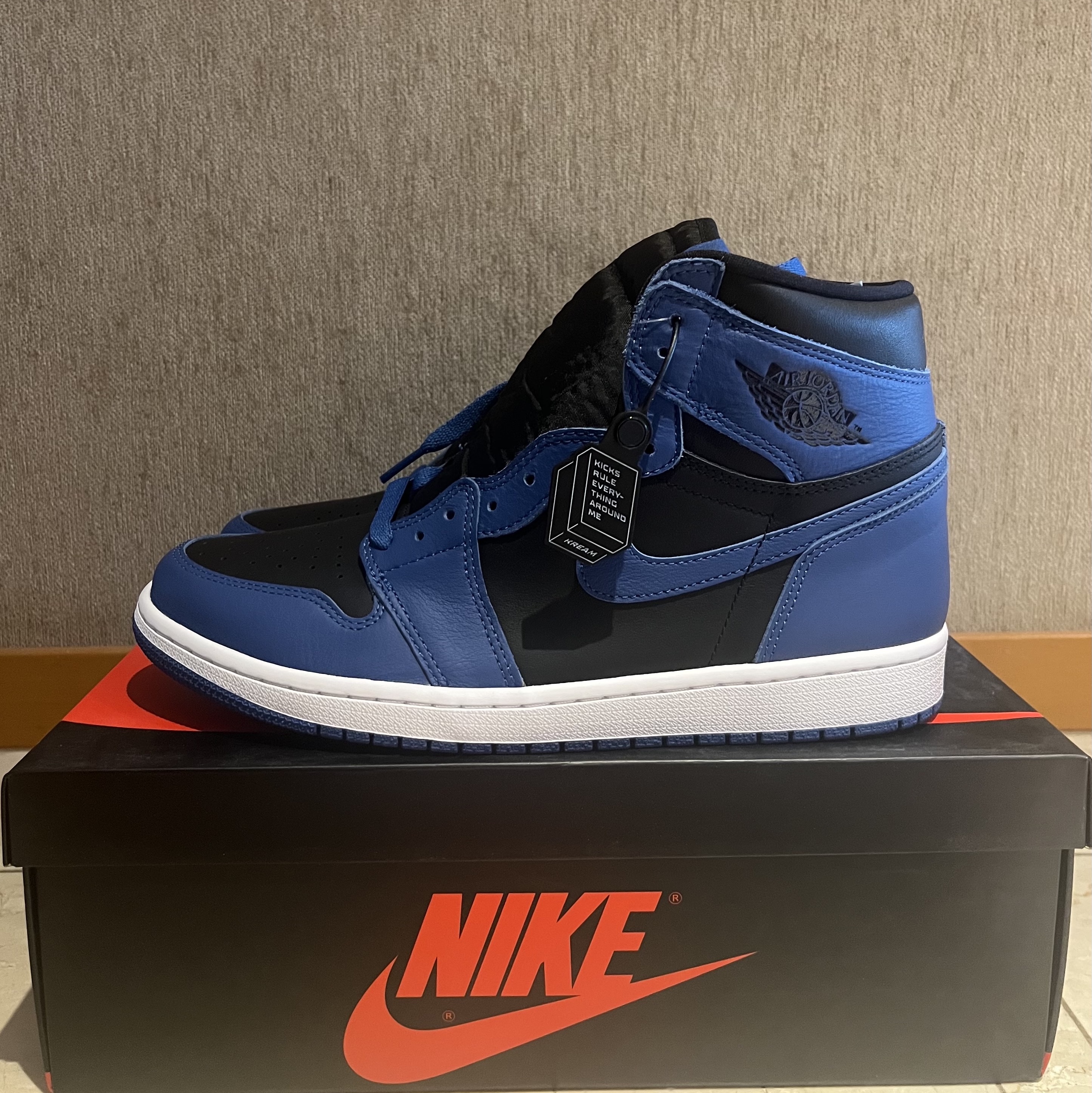 Jordan 1 Retro High OG Dark Marina Blue 착용 스타일