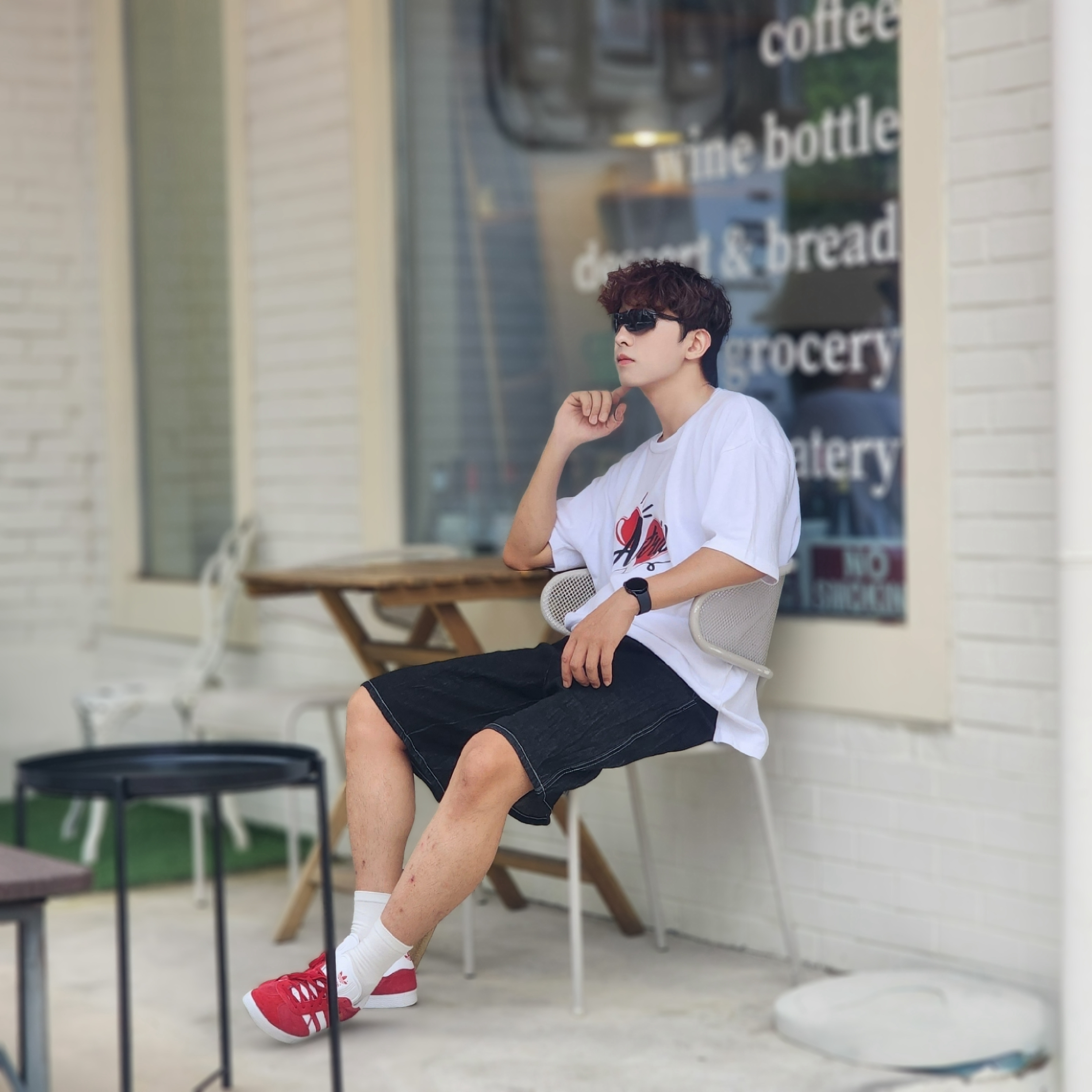 Adidas Gazelle Power Red 착용 스타일 - 3