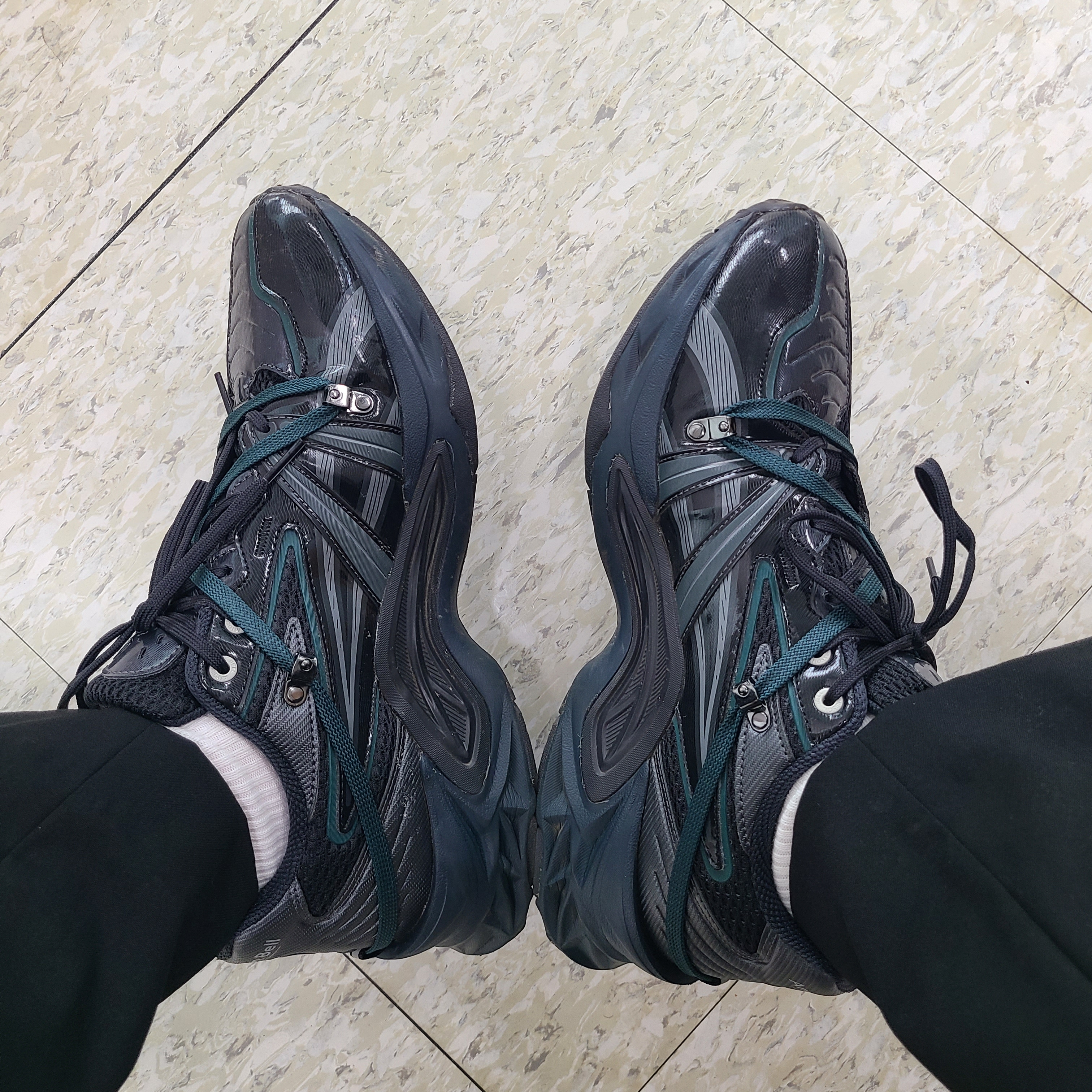 Asics x Andersson Bell HN2-S Protoblast Black 착용 스타일 - 3