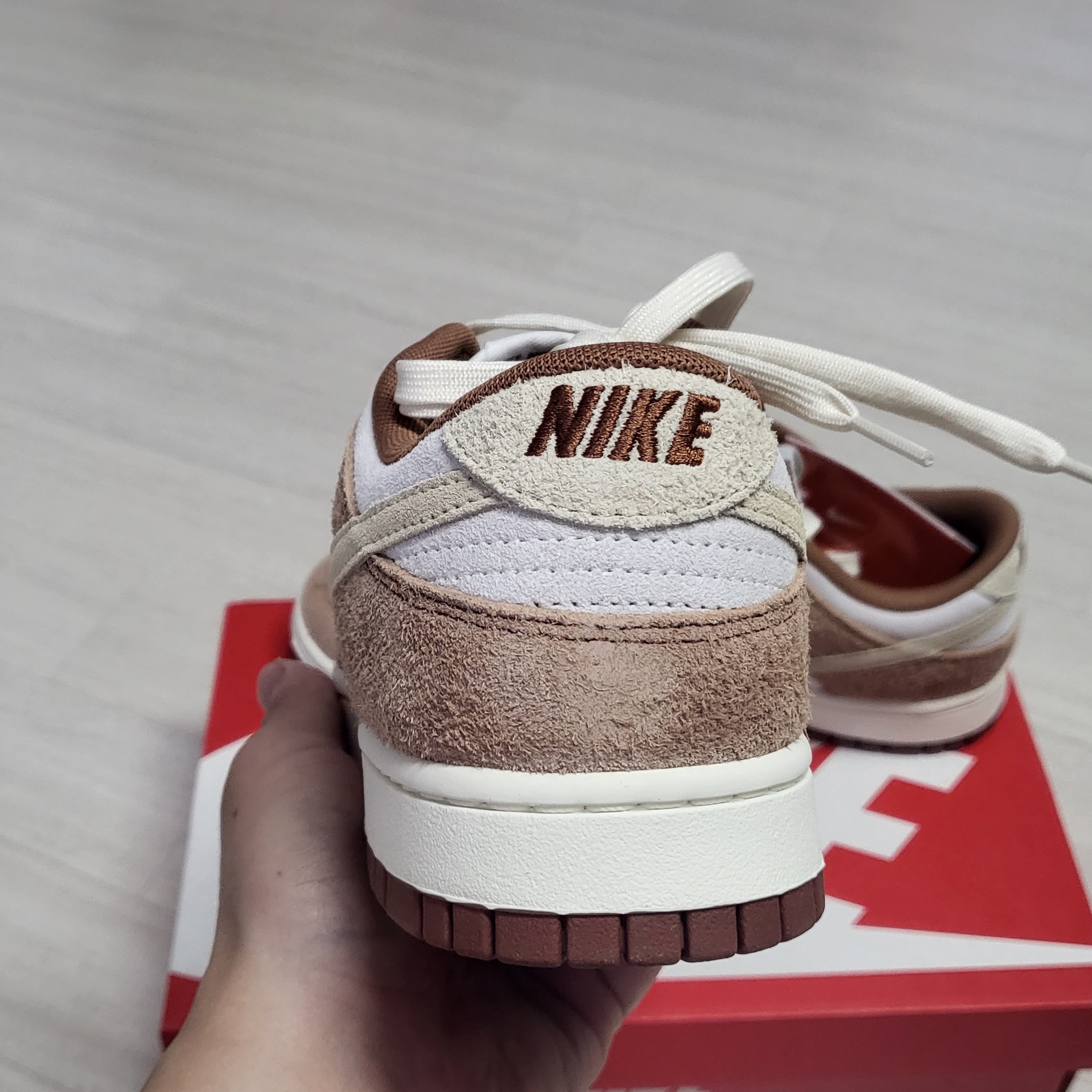 Nike Dunk Low Pro Premium Medium Curry 착용 스타일 - 3