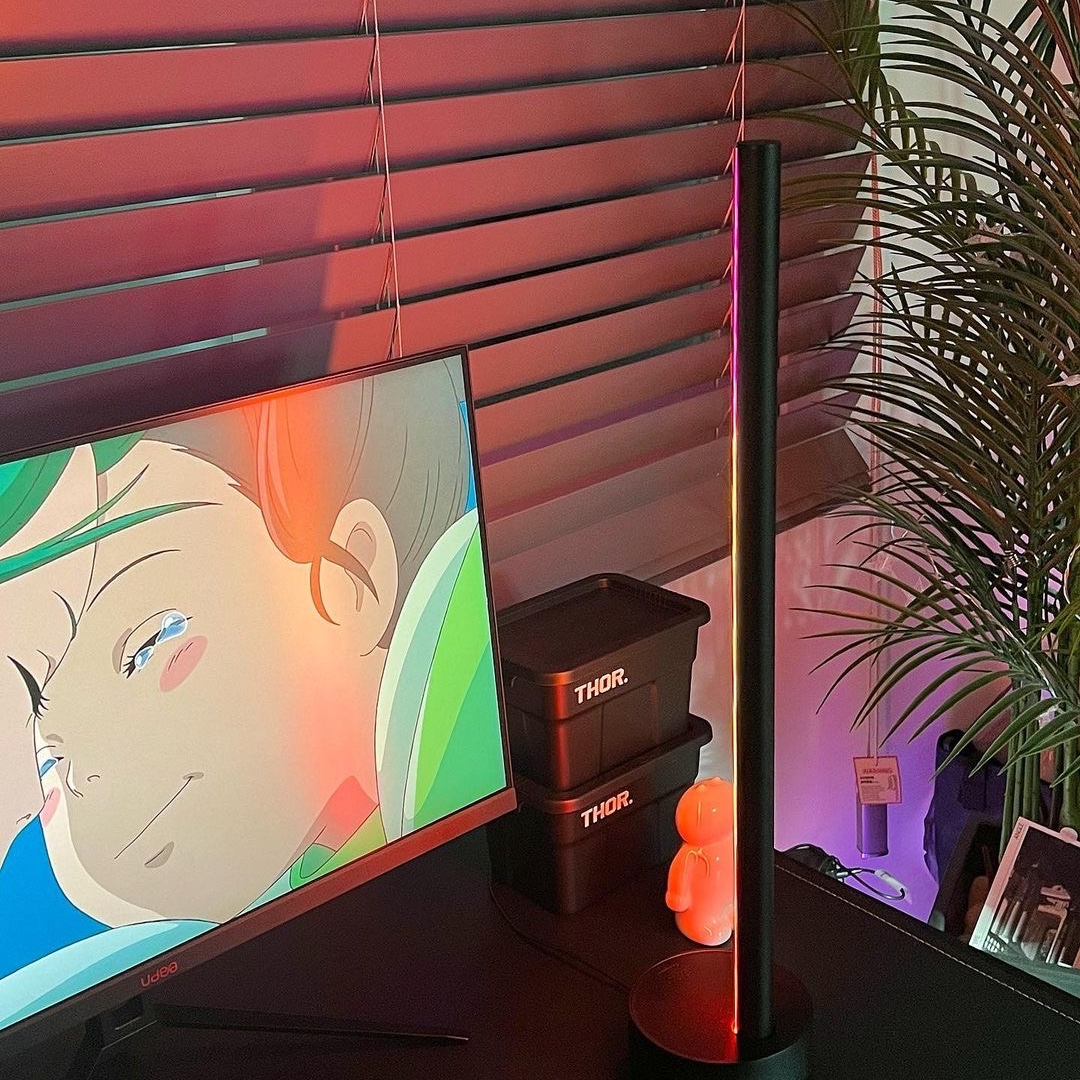 Philips Hue Gradient Signe table 착용 스타일