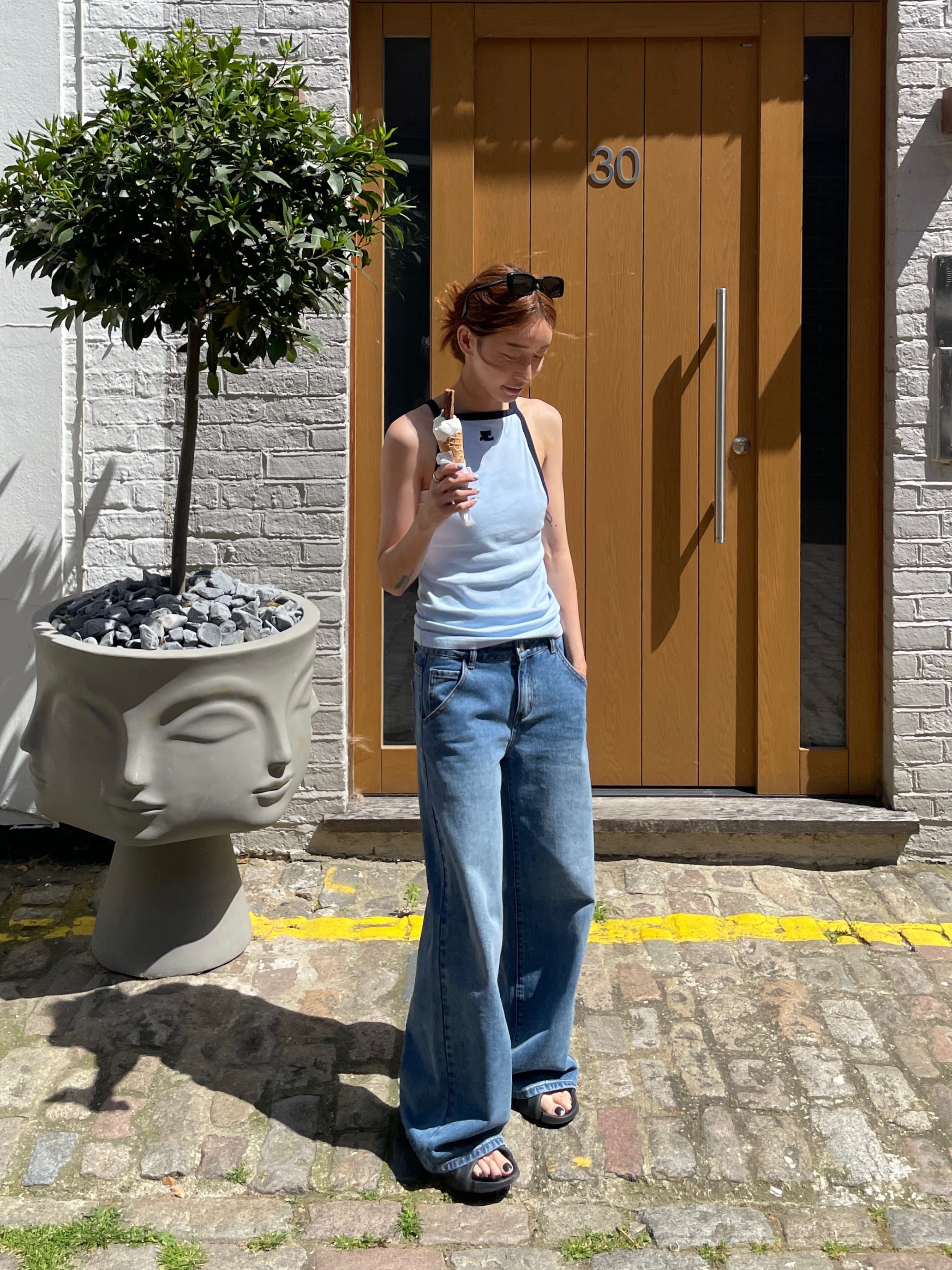 (W) Courreges Light Ribs Contrast Tank Top Sky Ocean Blue, Gentle Monster Linda BRC1 Brown 착용 스타일