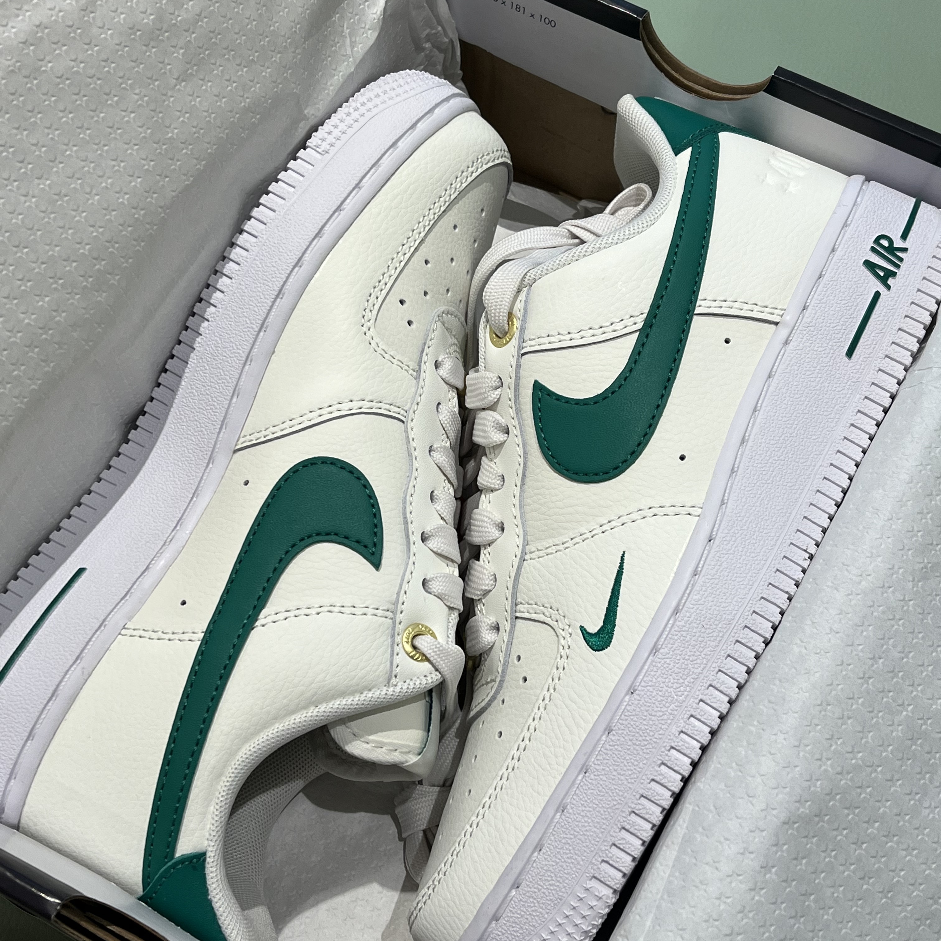 Nike Air Force 1 '07 LV8 40th Anniversary Join Forces Sail Malachite 착용 스타일 - 2