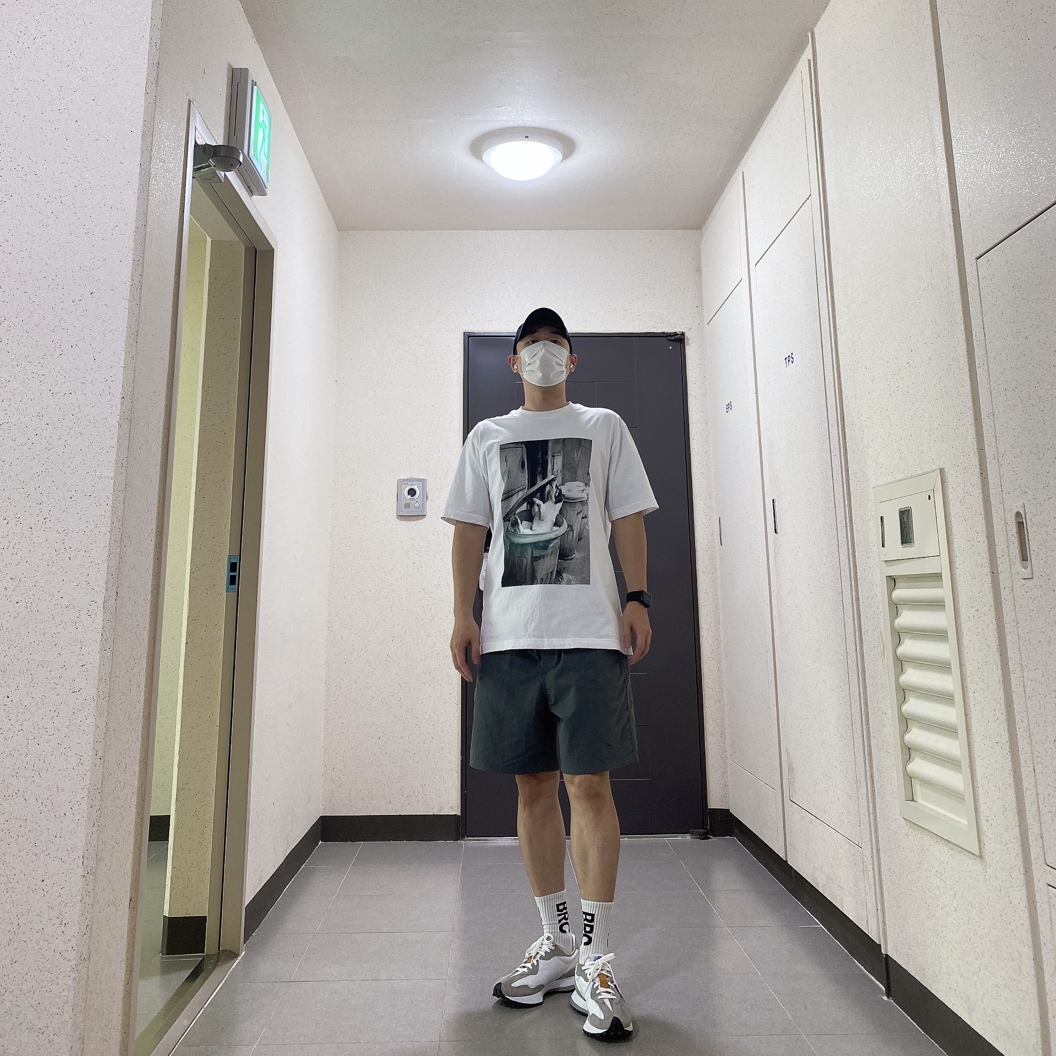 New Balance x Levi's 327 Grey (Levi's Tag) 착용 스타일