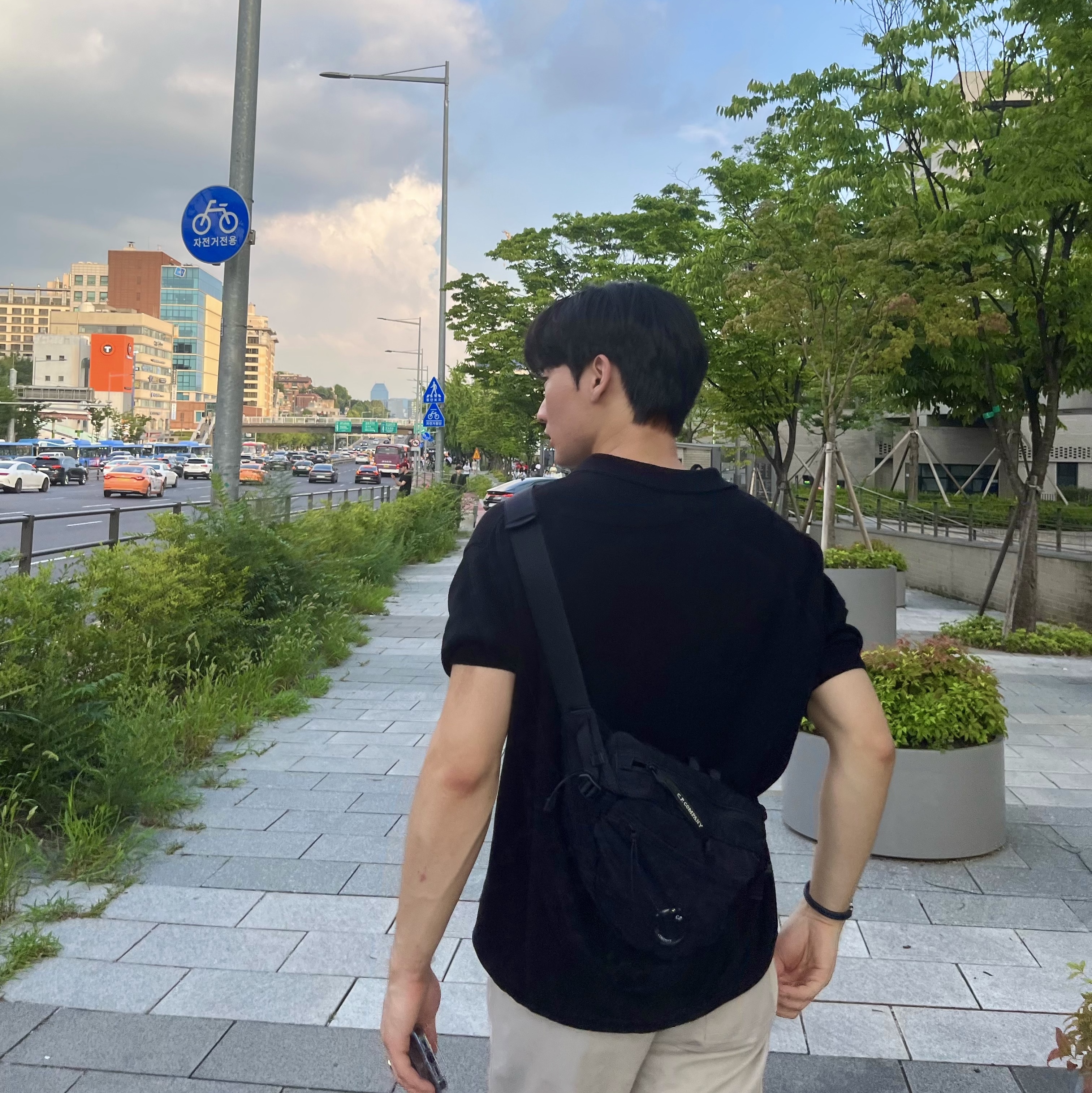 C.P. Company Nylon B Crossbody Pack Black - 22SS 착용 스타일