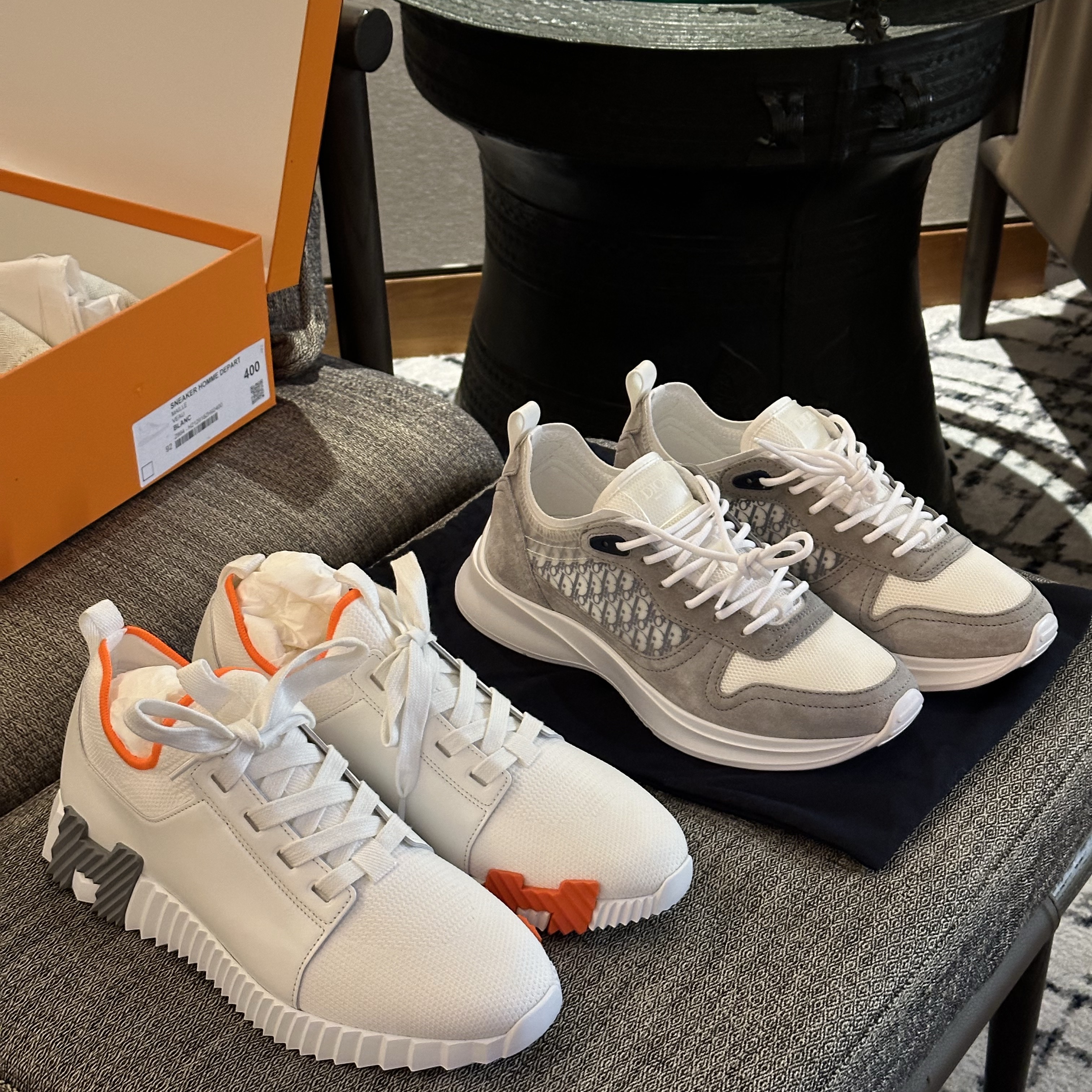 Hermes Depart Sneakers Knit Calfskin & Blanc, Dior B25 Runner Sneakers Gray Suede White Technical Mesh Blue White Dior Oblique Canvas 착용 스타일
