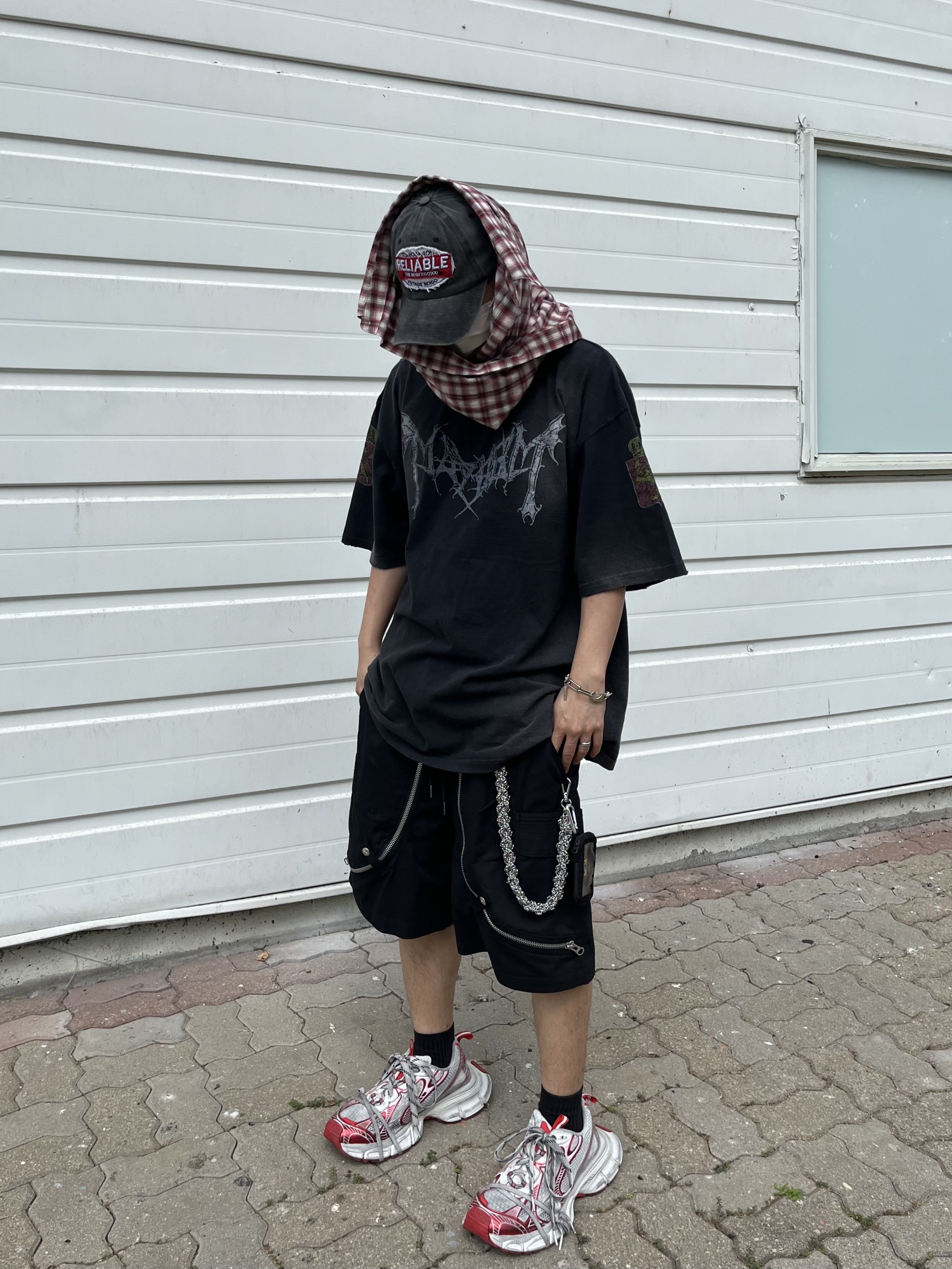 Balenciaga 3XL Sneakers White Red 착용 스타일 - 2