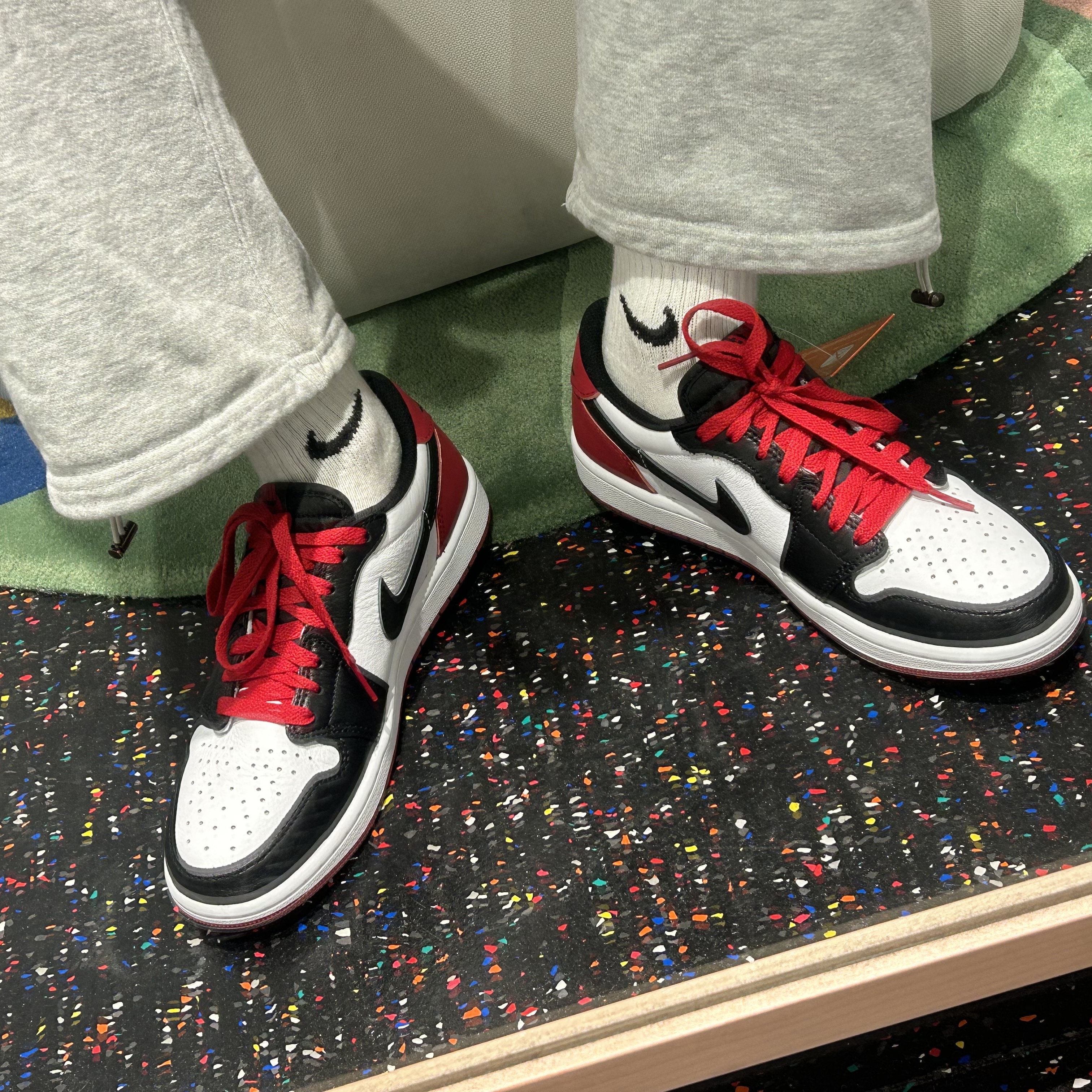 Jordan 1 Retro Low OG Black Toe 착용 스타일