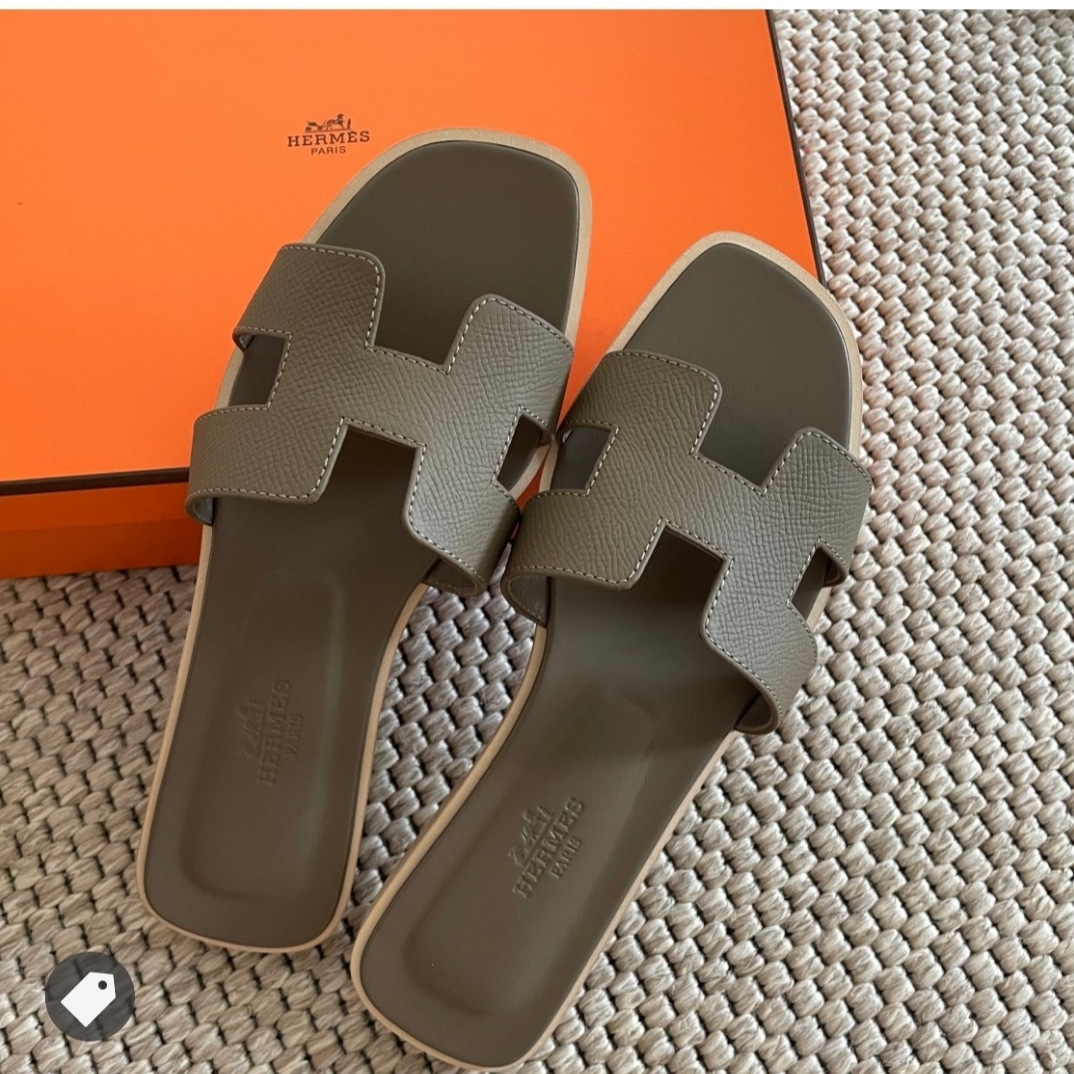 (W) Hermes Oran Sandal Epsom & Etoupe 착용 스타일