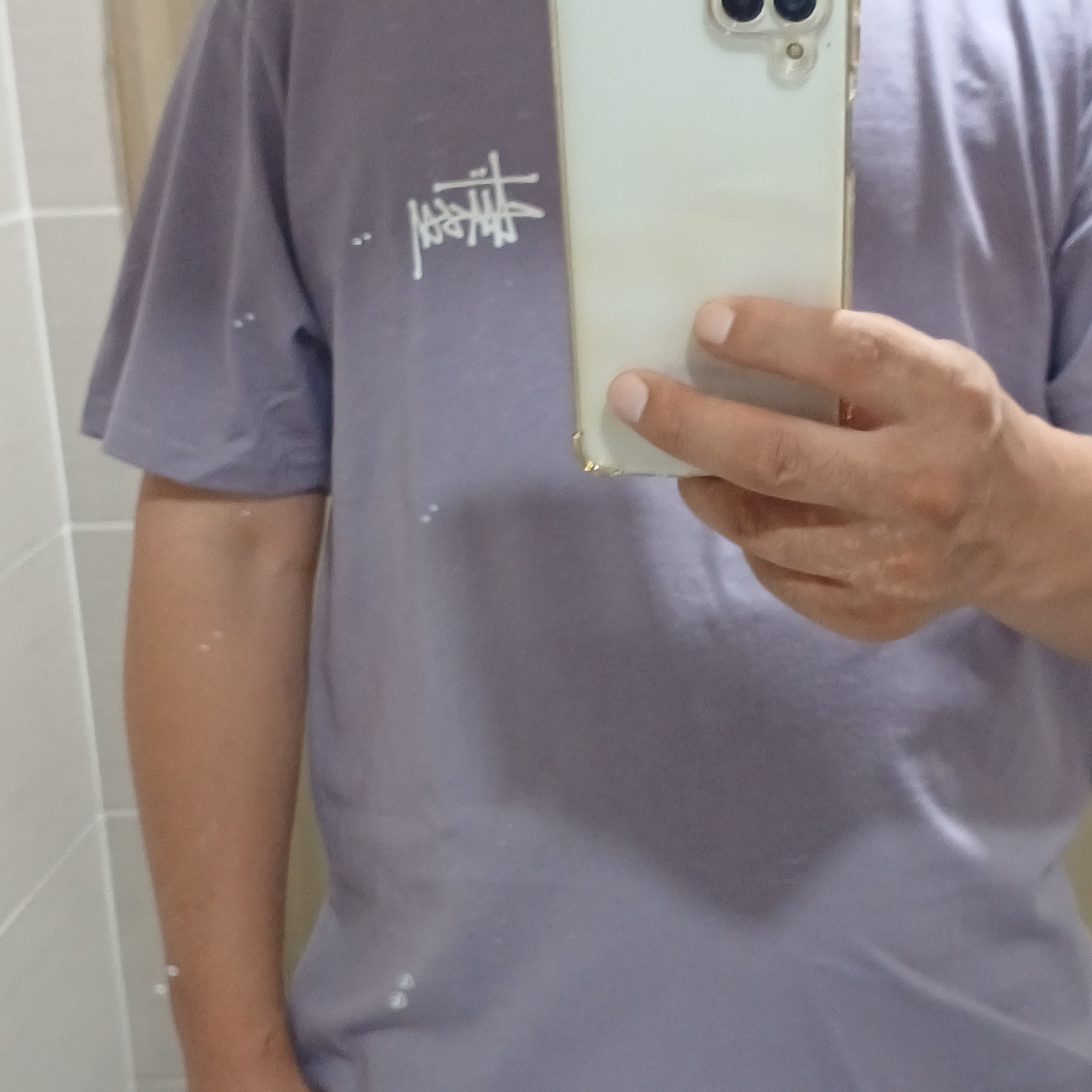 Stussy Melted T-Shirt Mauve 착용 스타일 - 2