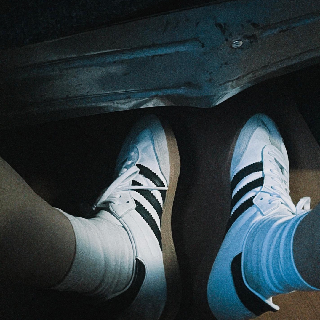 Adidas Samba OG Cloud White 착용 스타일 - 3