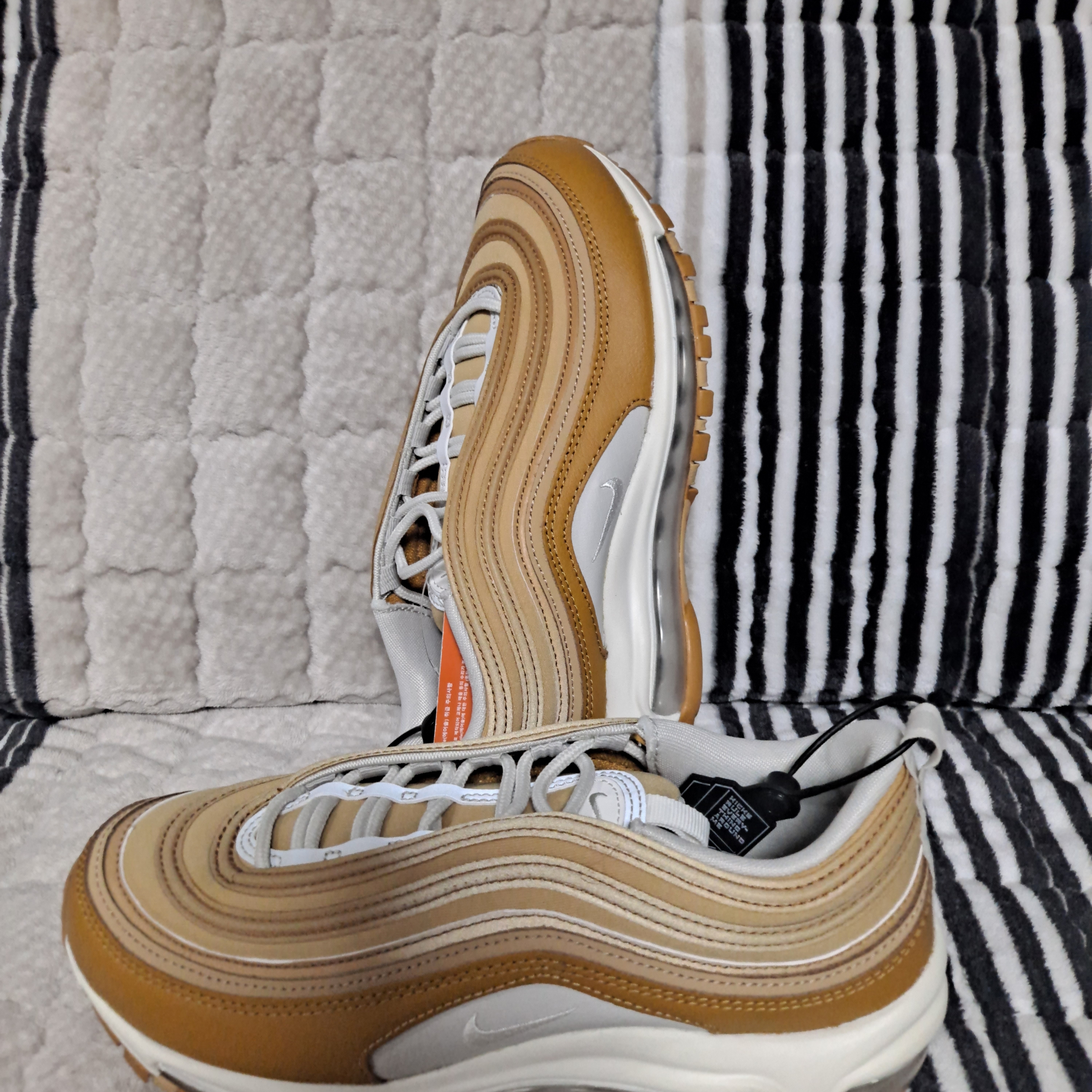 (W) Nike Air Max 97 Chutney 착용 스타일