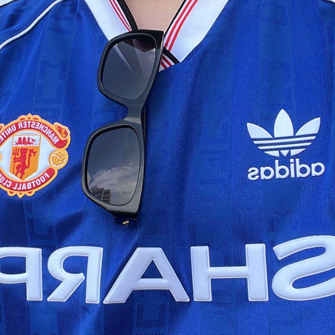 Adidas Manchester United 1988/90 Jersey Collegiate Royal - US Sizing, Adidas Manchester United 1988/90 Jersey Collegiate Royal - KR Sizing 착용 스타일