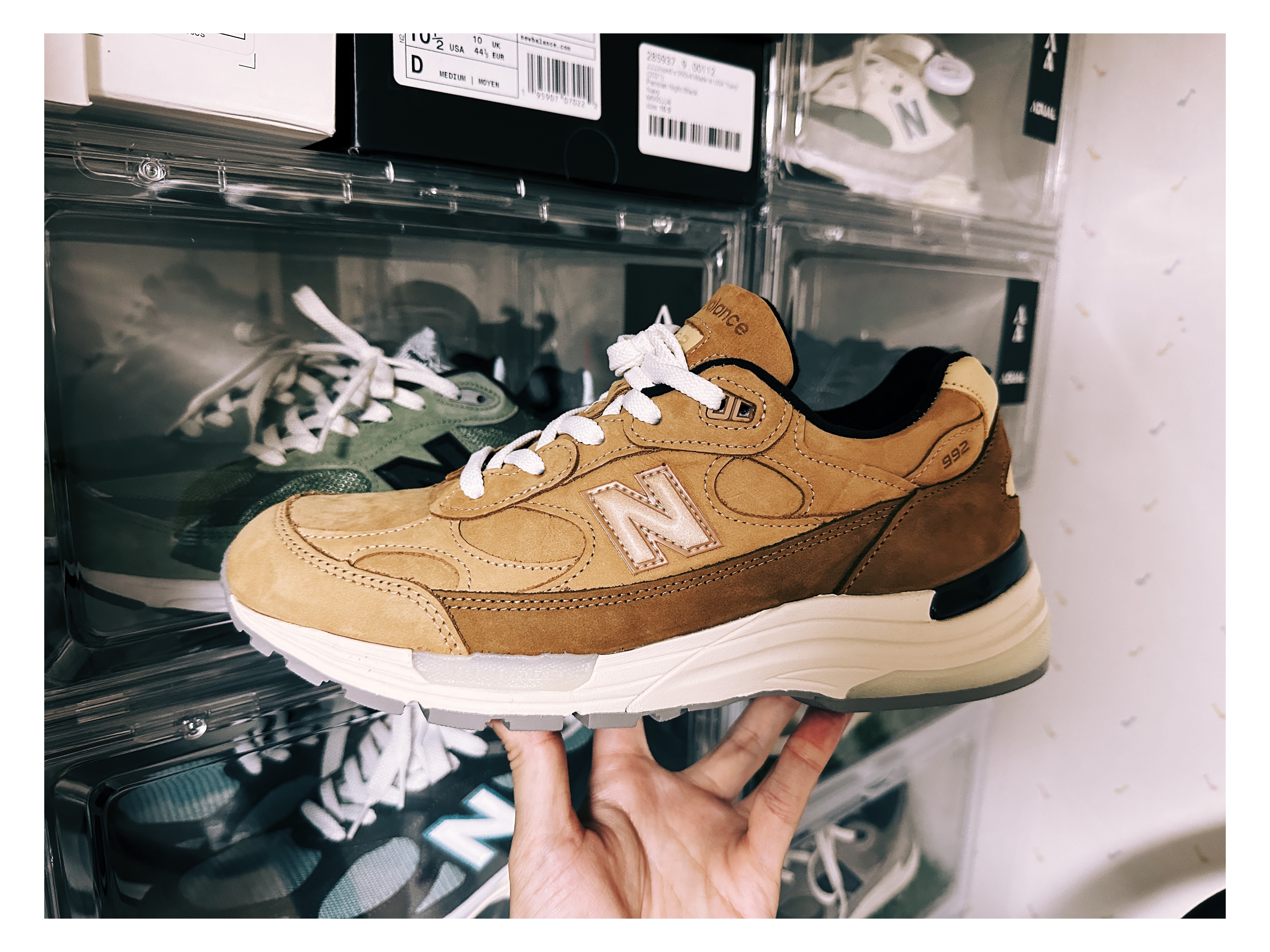 New Balance 992 Made in USA Brown 착용 스타일 - 2