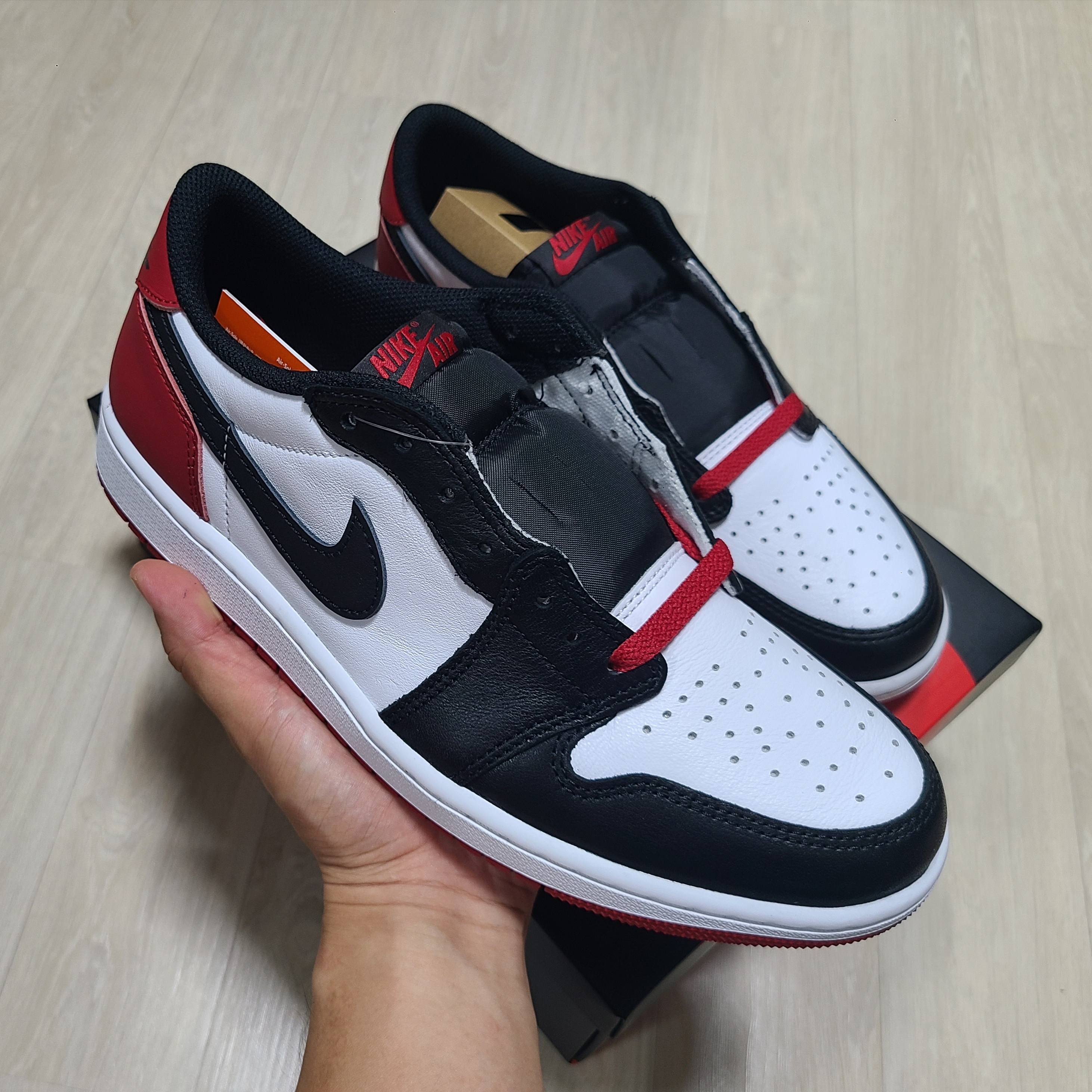 Jordan 1 Retro Low OG Black Toe 착용 스타일