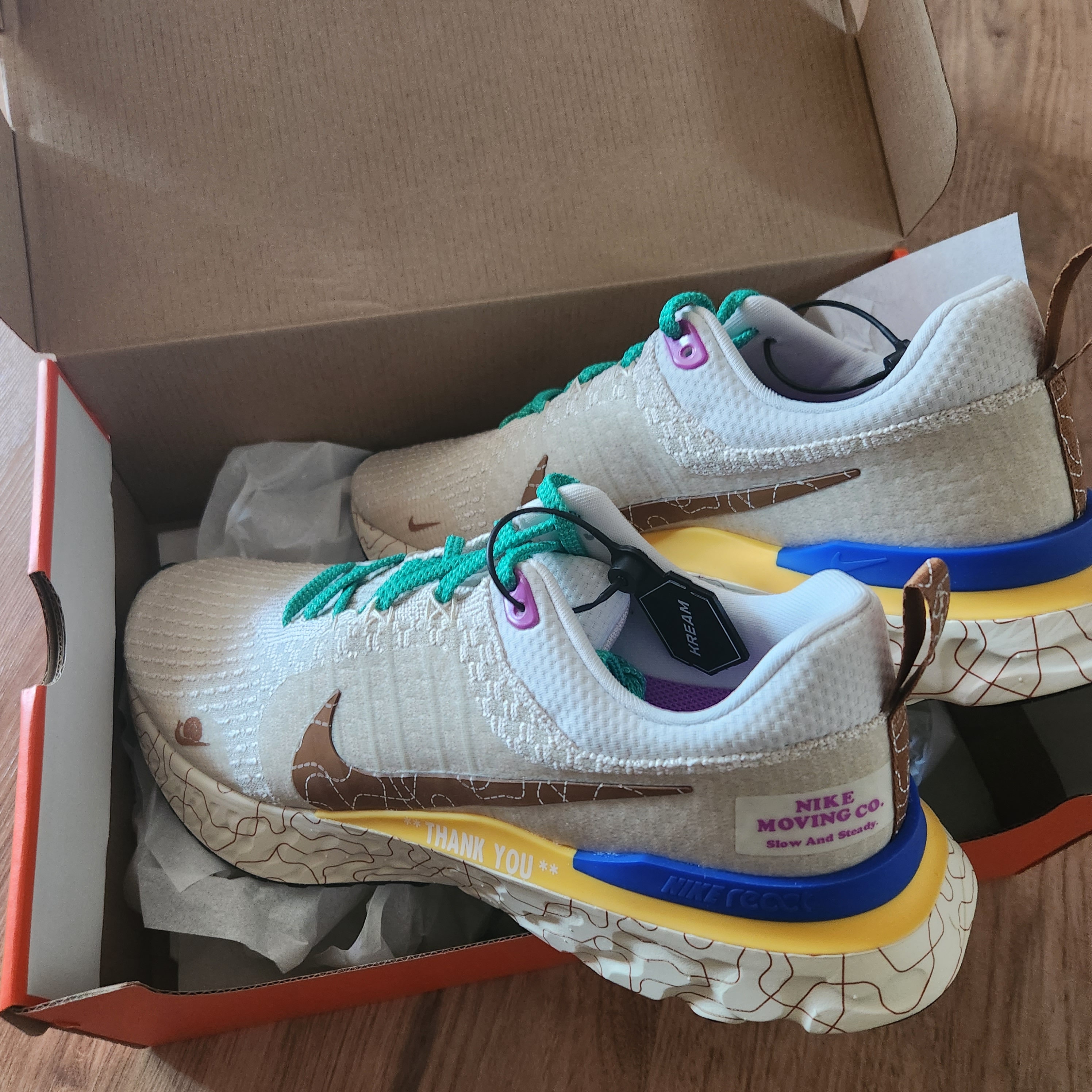 Nike React Infinity 3 PRM Phantom Oatmeal 착용 스타일 - 3