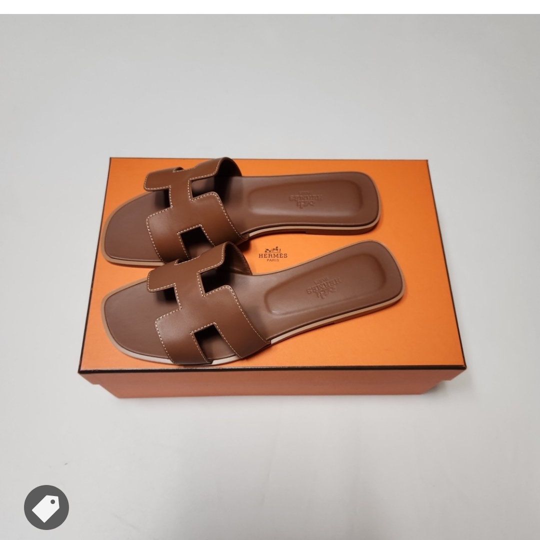 (W) Hermes Oran Sandal Epsom & Etoupe 착용 스타일