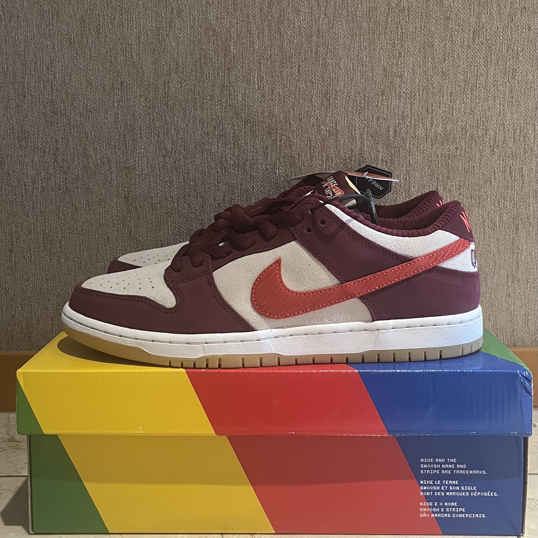 Nike x Skate Like a Girl SB Dunk Low QS Barely Rose 착용 스타일